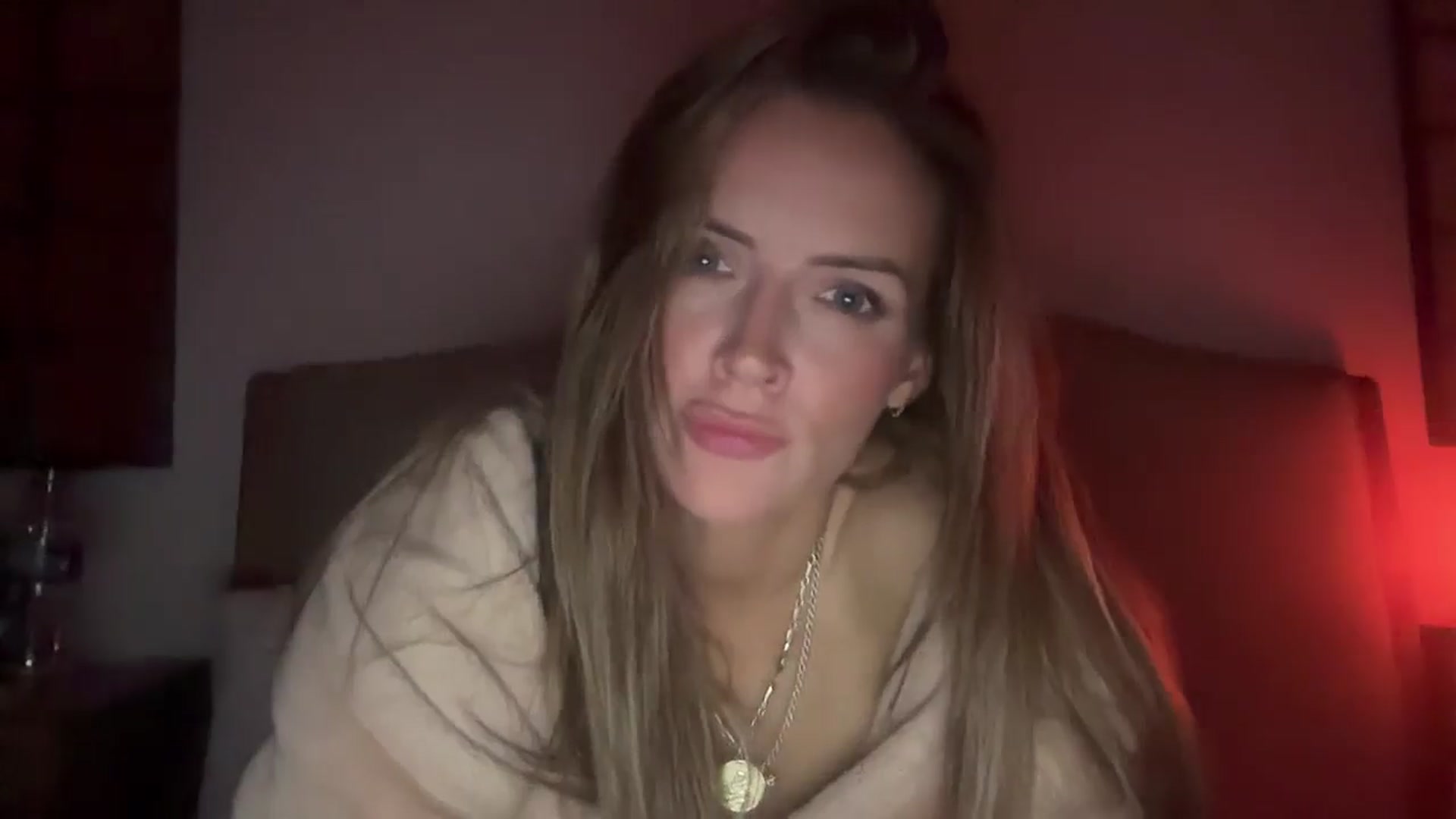 Gallery image thumbnail from Courtney's myfreecams stream on, 09/17/2025, 23:47 image 12 of 20