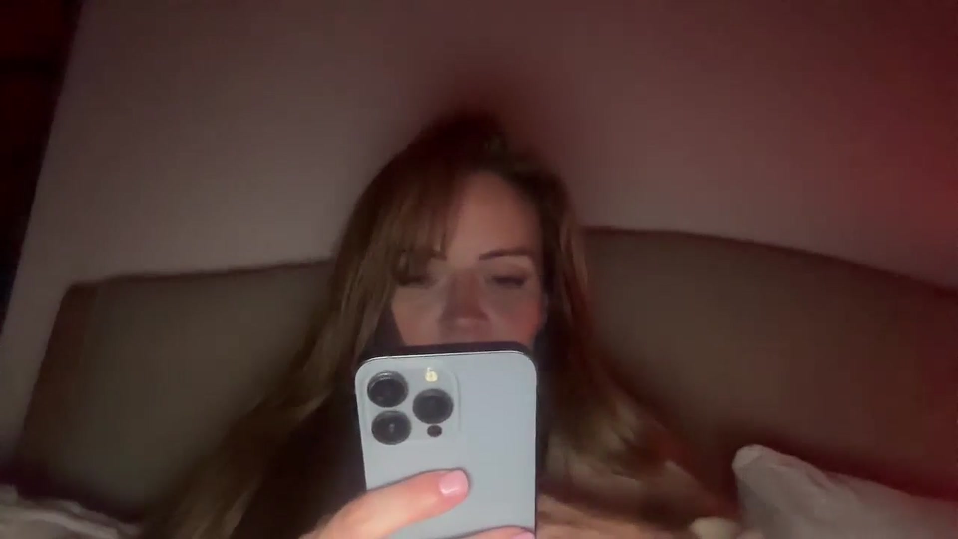 Gallery image thumbnail from Courtney's myfreecams stream on, 09/17/2025, 23:47 image 7 of 20
