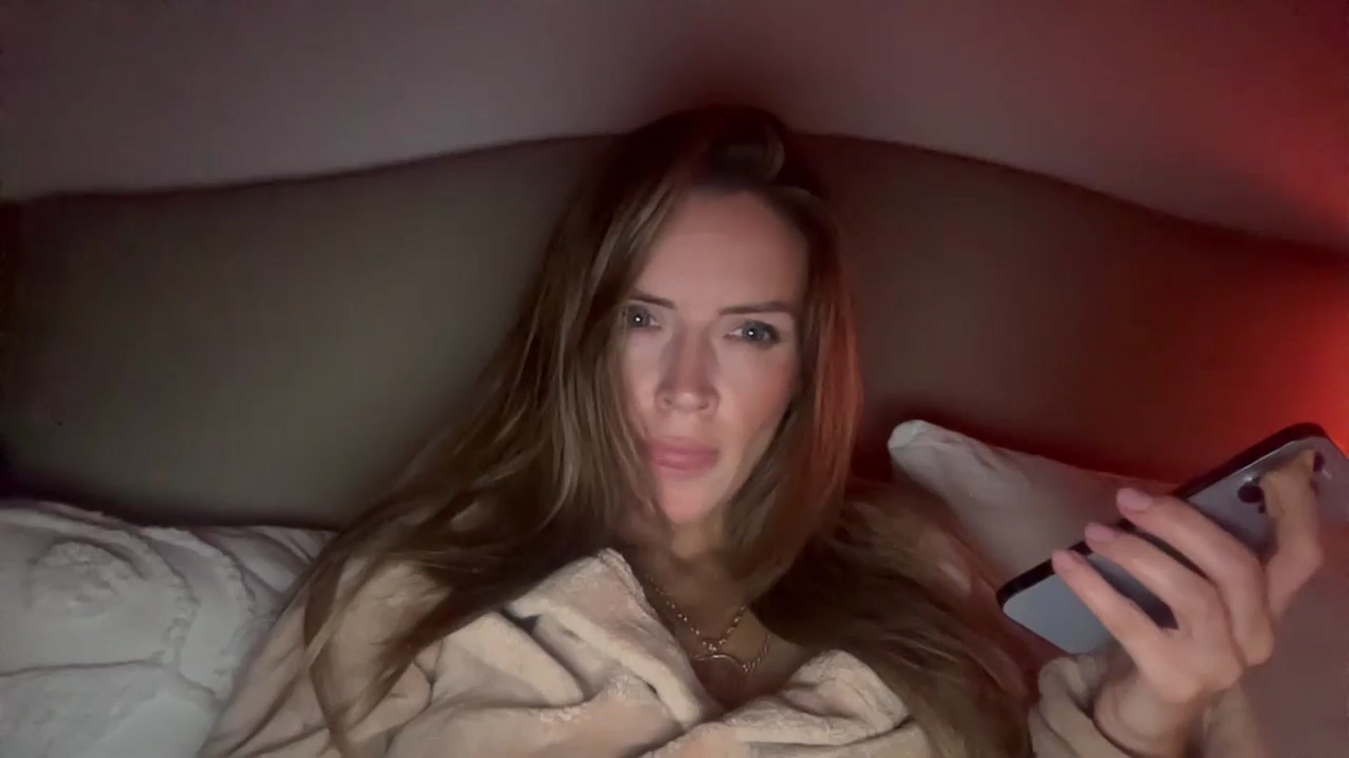 Gallery image thumbnail from Courtney's myfreecams stream on, 09/17/2025, 23:47 image 9 of 20