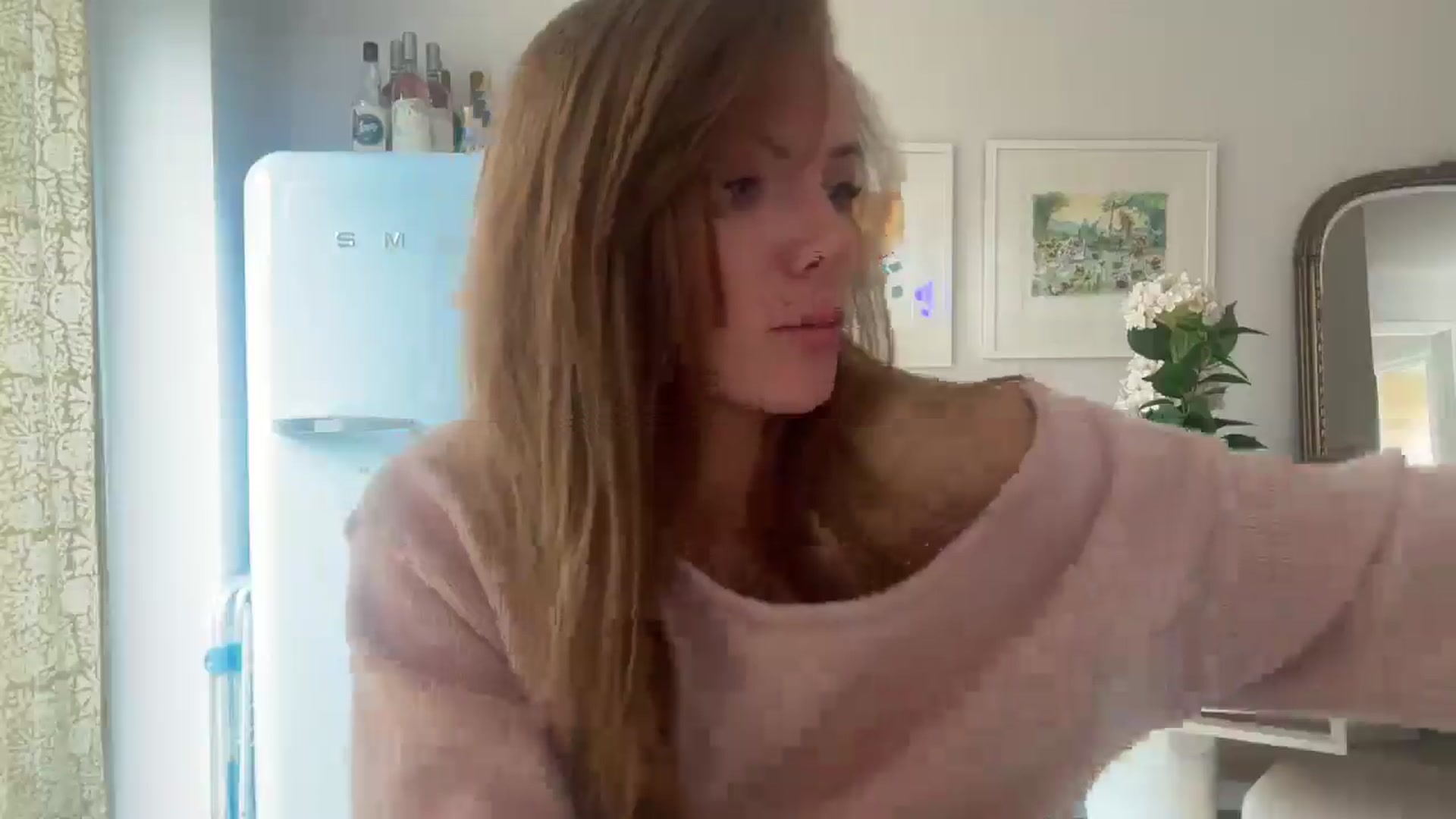 Gallery image thumbnail from Courtney's myfreecams stream on, 09/18/2025, 13:48 image 19 of 20