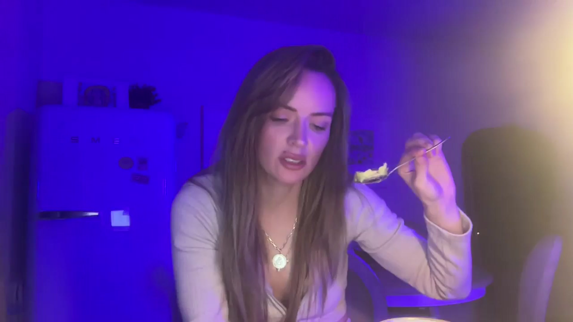 Gallery image thumbnail from Courtney's myfreecams stream on, 09/28/2025, 23:03 image 19 of 20