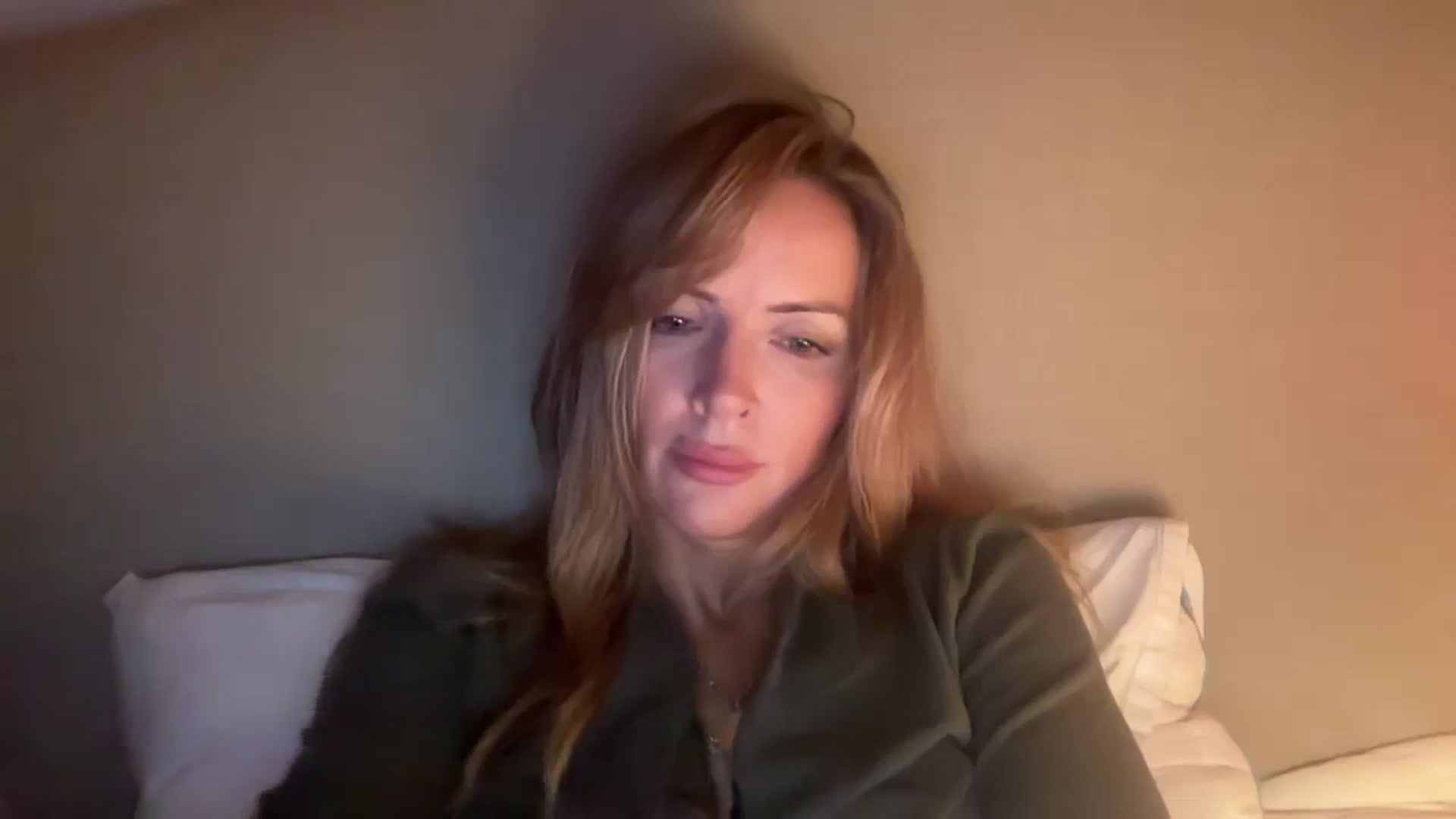 Gallery image thumbnail from Courtney's myfreecams stream on, 10/01/2025, 01:28 image 10 of 20