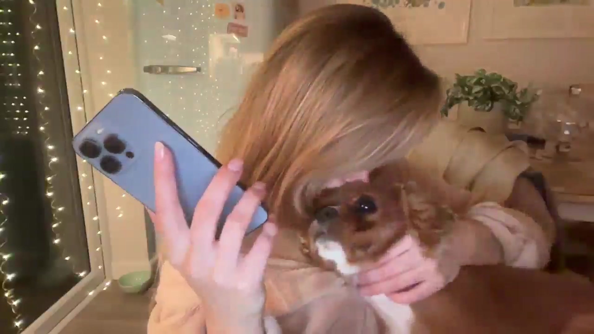 Gallery image thumbnail from Courtney's myfreecams stream on, 11/11/2025, 23:36 image 8 of 20