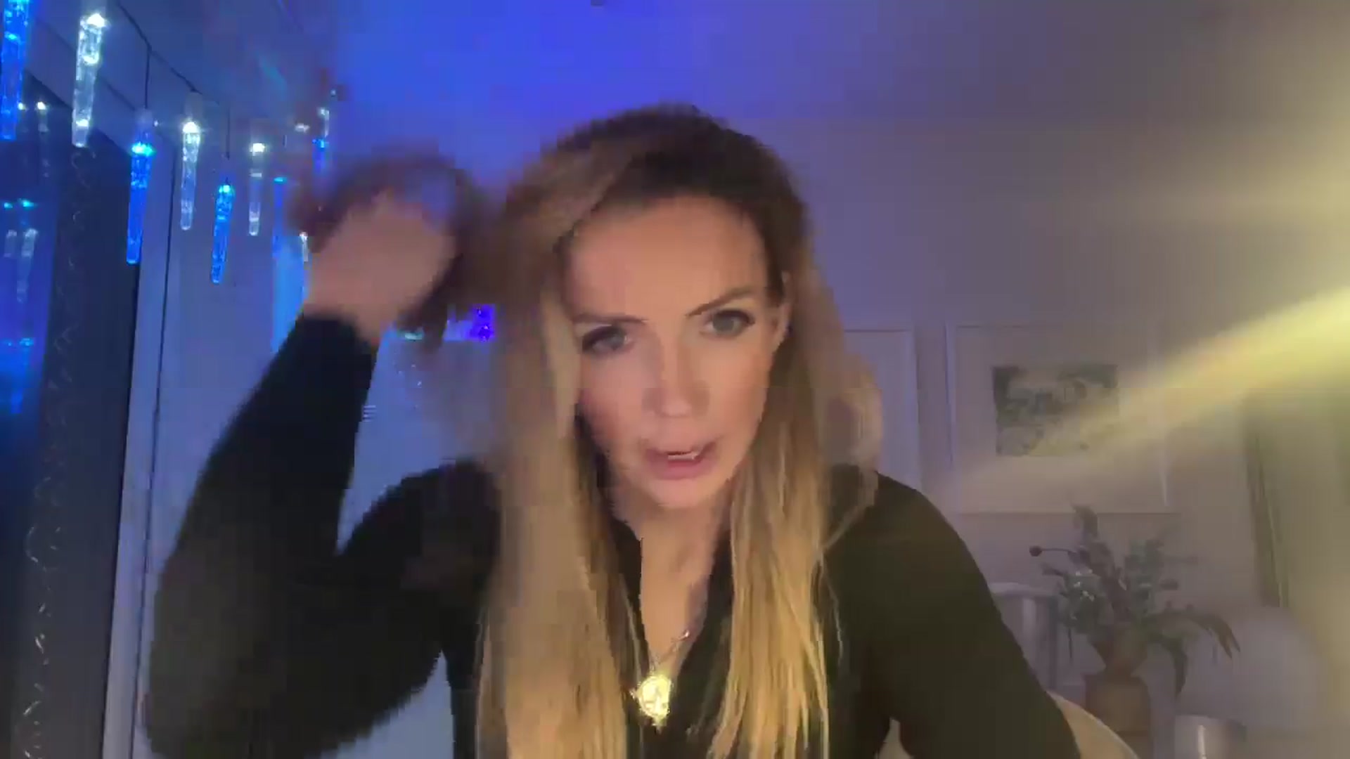 Gallery image thumbnail from Courtney's myfreecams stream on, 11/25/2025, 18:02 image 5 of 20