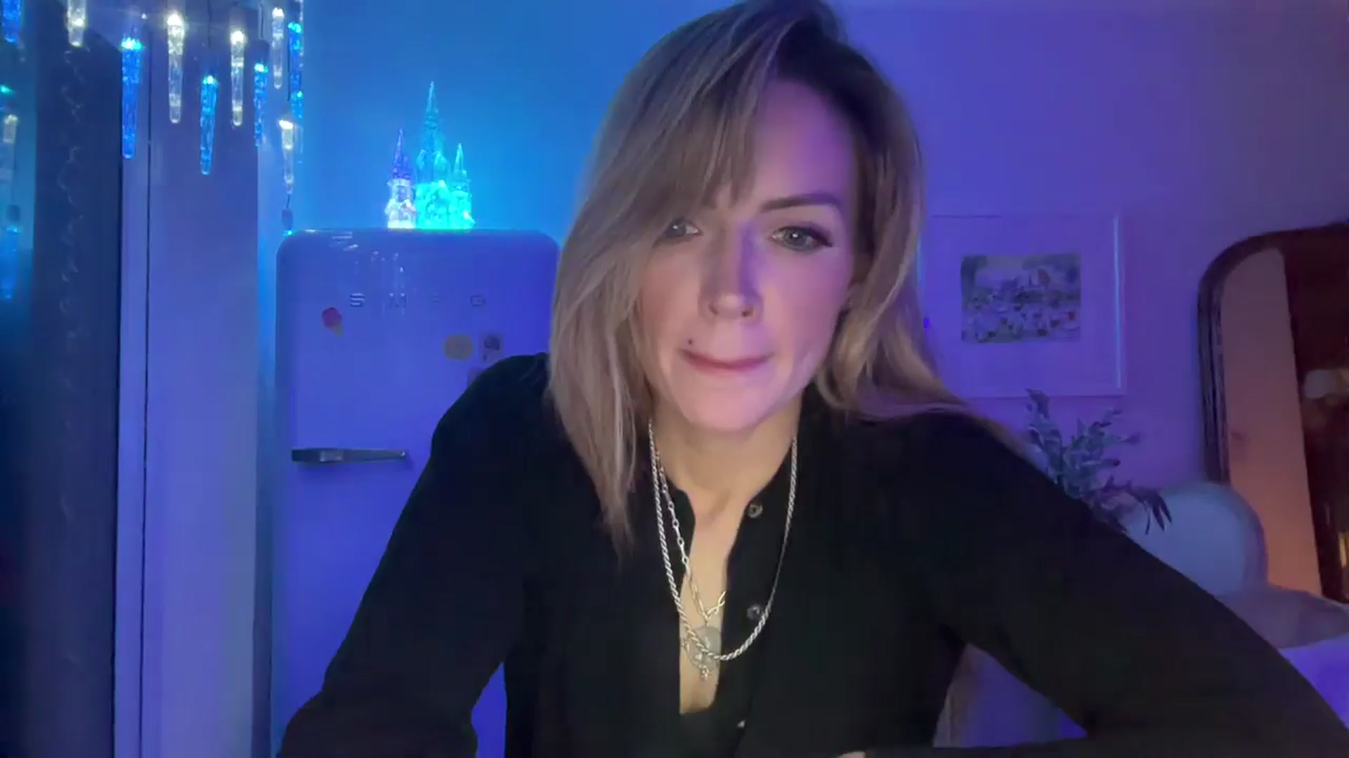 Gallery image thumbnail from Courtney's myfreecams stream on, 11/25/2025, 18:02 image 19 of 20