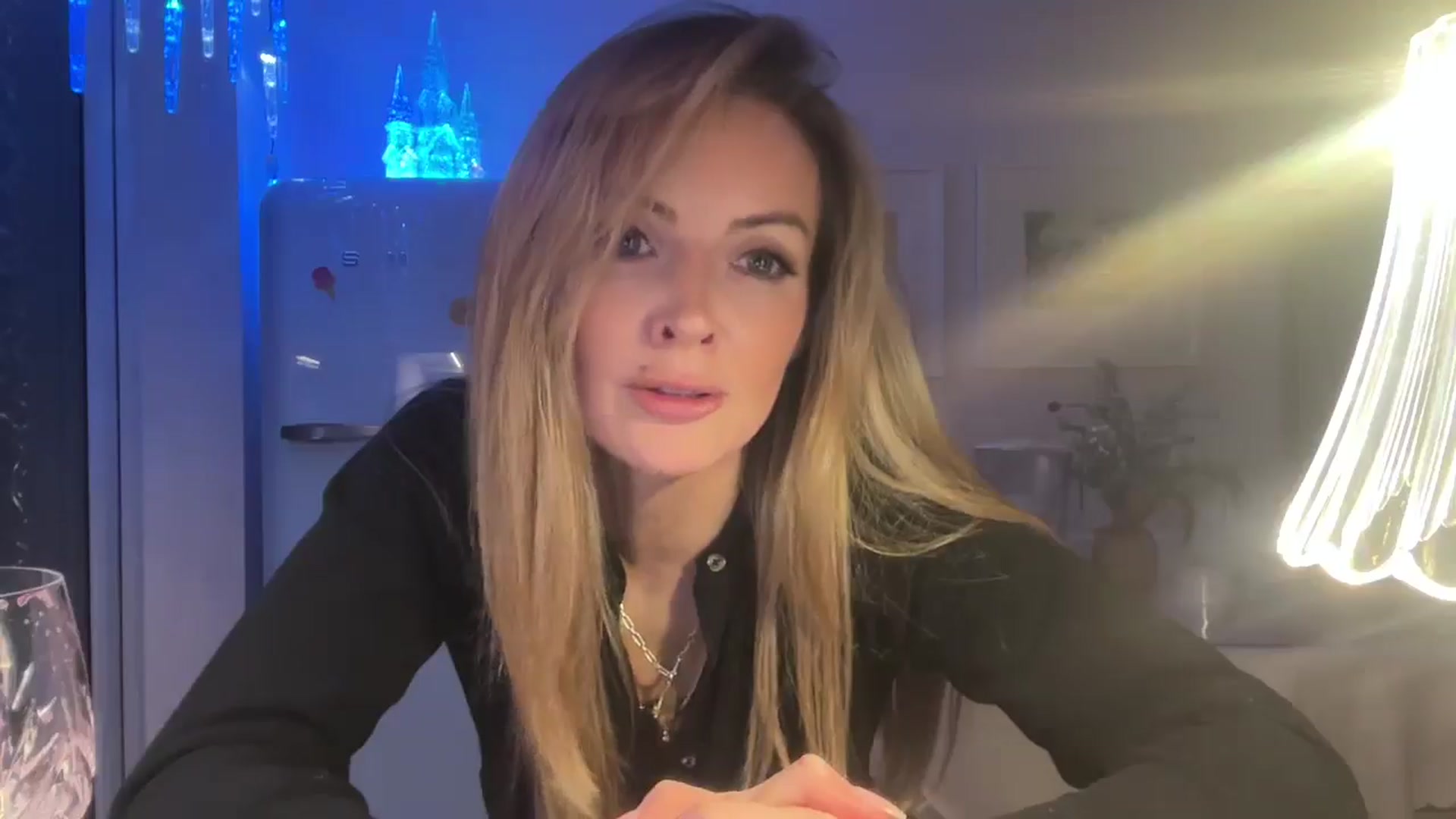 Gallery image thumbnail from Courtney's myfreecams stream on, 11/25/2025, 18:02 image 4 of 20