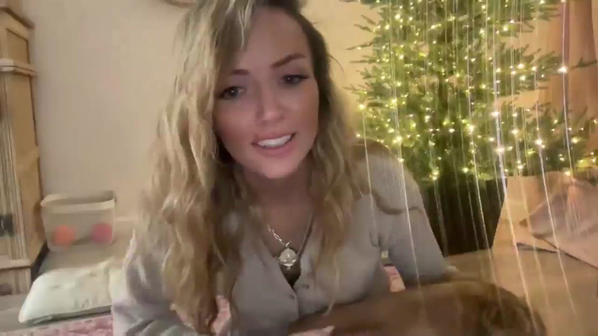 Gallery image thumbnail from Courtney's myfreecams stream on, 11/28/2025, 14:03 image 12 of 20