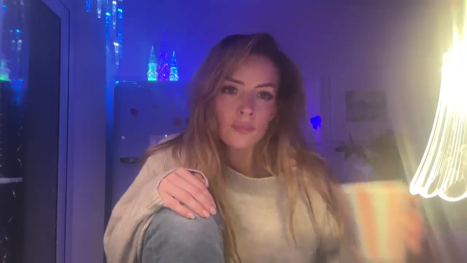 Gallery image thumbnail from Courtney's myfreecams stream on, 11/29/2025, 17:33 image 2 of 20