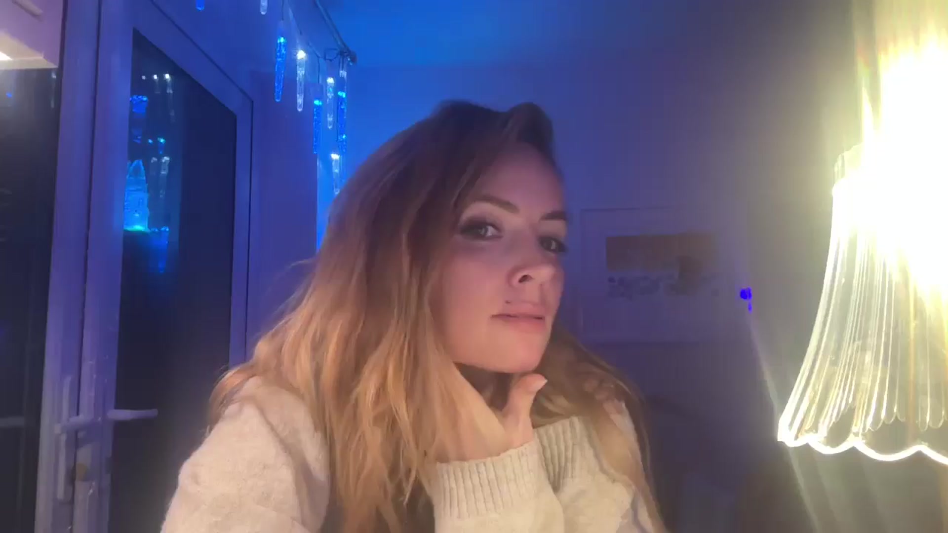 Gallery image thumbnail from Courtney's myfreecams stream on, 11/29/2025, 17:33 image 1 of 20
