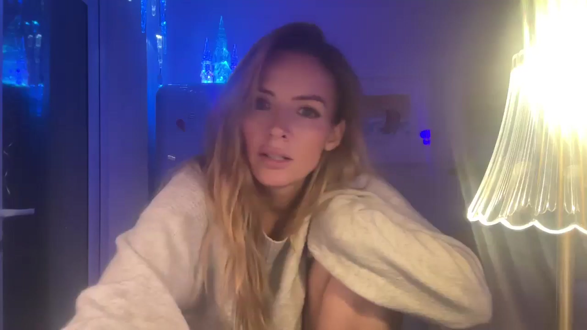Gallery image thumbnail from Courtney's myfreecams stream on, 11/29/2025, 18:58 image 6 of 20