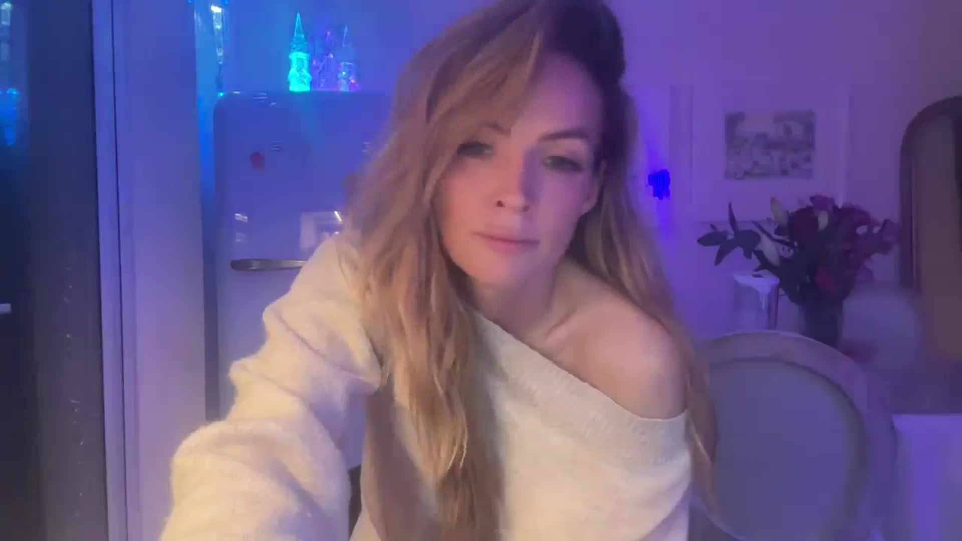 Gallery image thumbnail from Courtney's myfreecams stream on, 11/30/2025, 03:03 image 8 of 20