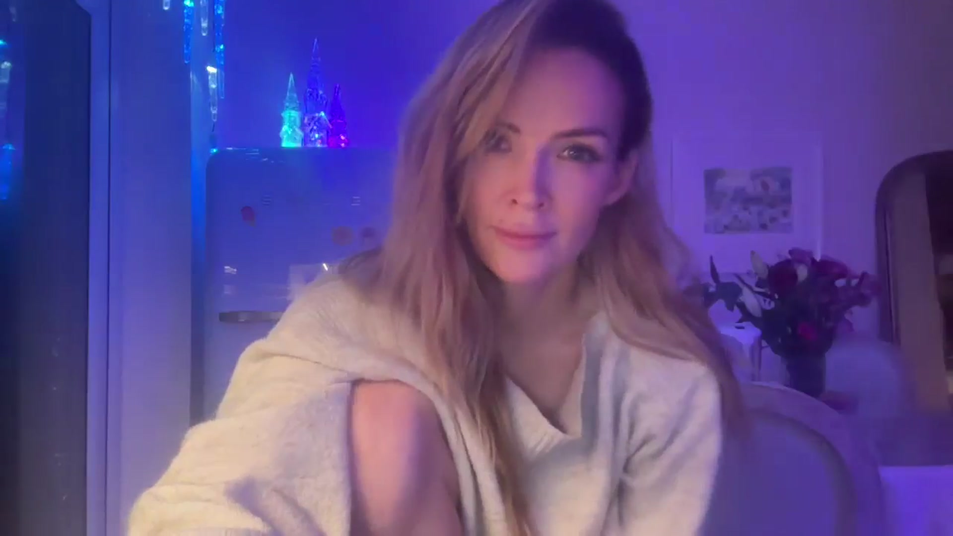 Gallery image thumbnail from Courtney's myfreecams stream on, 11/30/2025, 03:03 image 11 of 20