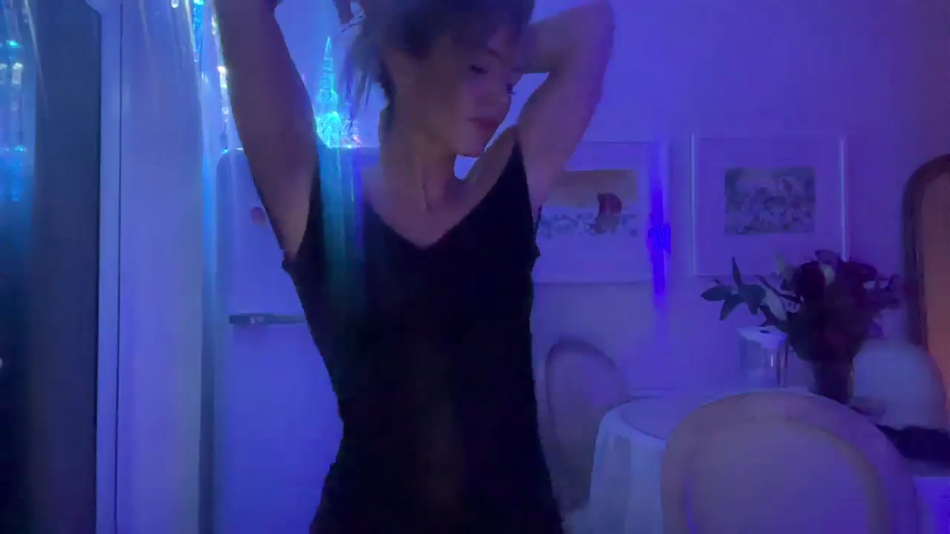 Gallery image thumbnail from Courtney's myfreecams stream on, 11/30/2025, 03:03 image 16 of 20