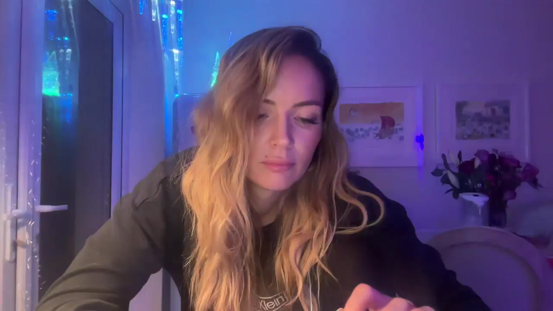 Gallery image thumbnail from Courtney's myfreecams stream on, 11/30/2025, 23:23 image 3 of 20