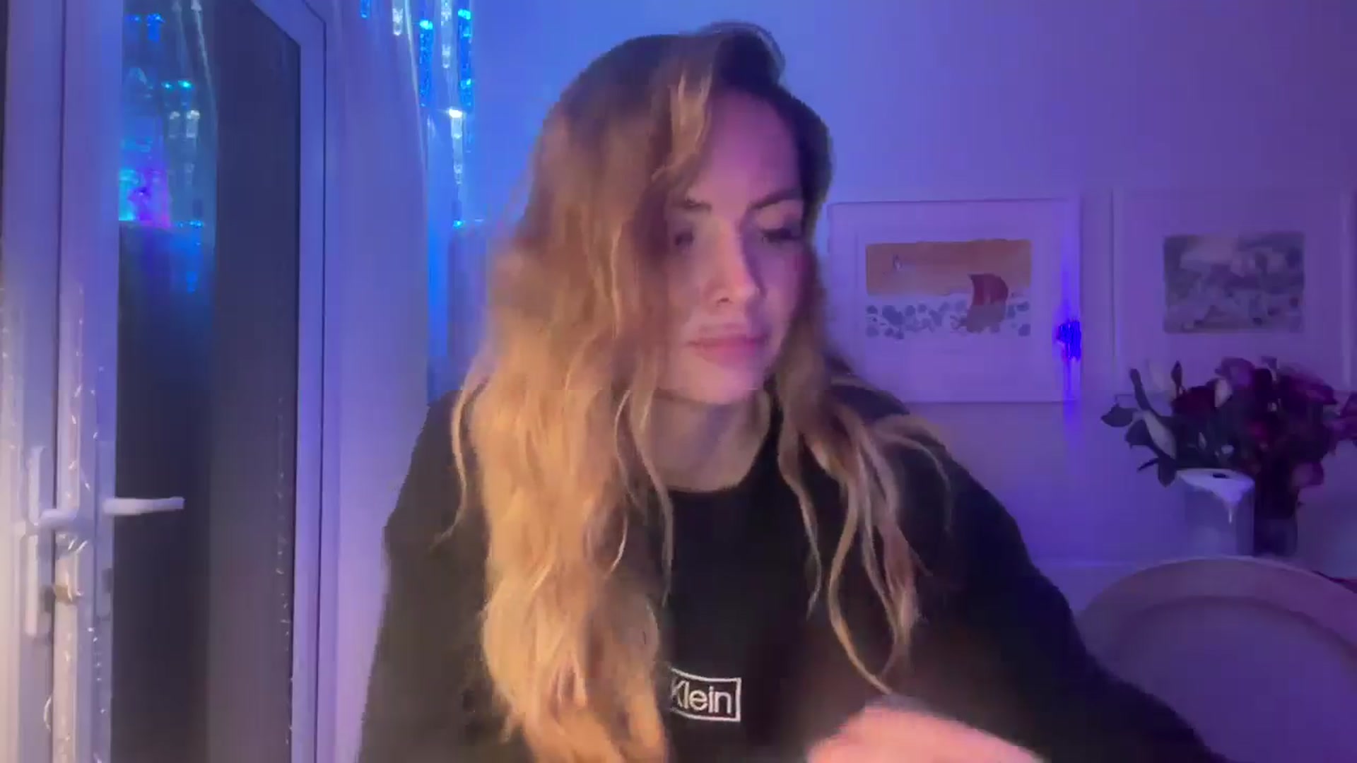 Gallery image thumbnail from Courtney's myfreecams stream on, 11/30/2025, 23:23 image 16 of 20