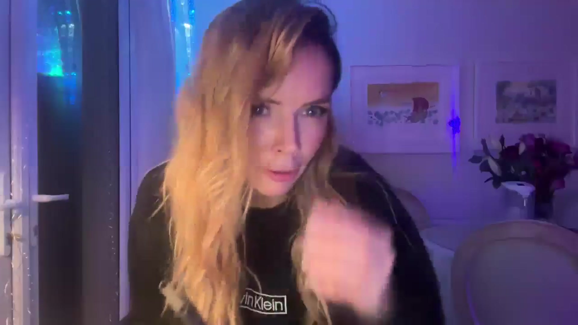 Gallery image thumbnail from Courtney's myfreecams stream on, 11/30/2025, 23:23 image 10 of 20