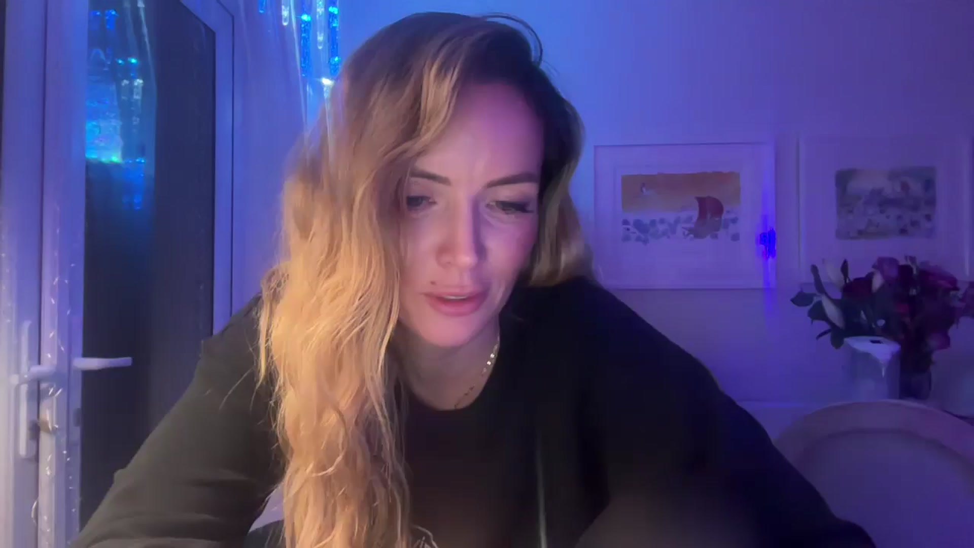 Gallery image thumbnail from Courtney's myfreecams stream on, 11/30/2025, 23:23 image 14 of 20