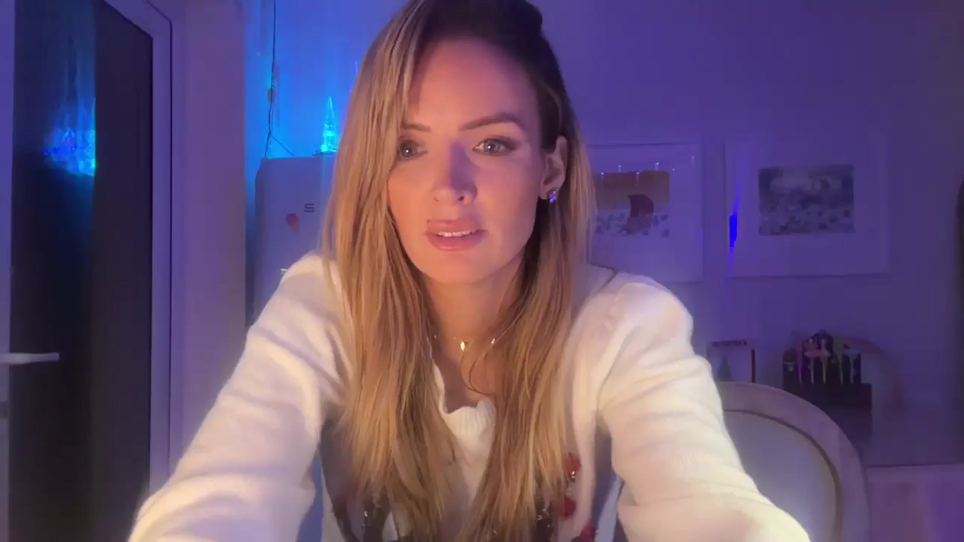 Gallery image thumbnail from Courtney's myfreecams stream on, 12/08/2025, 18:15 image 3 of 20