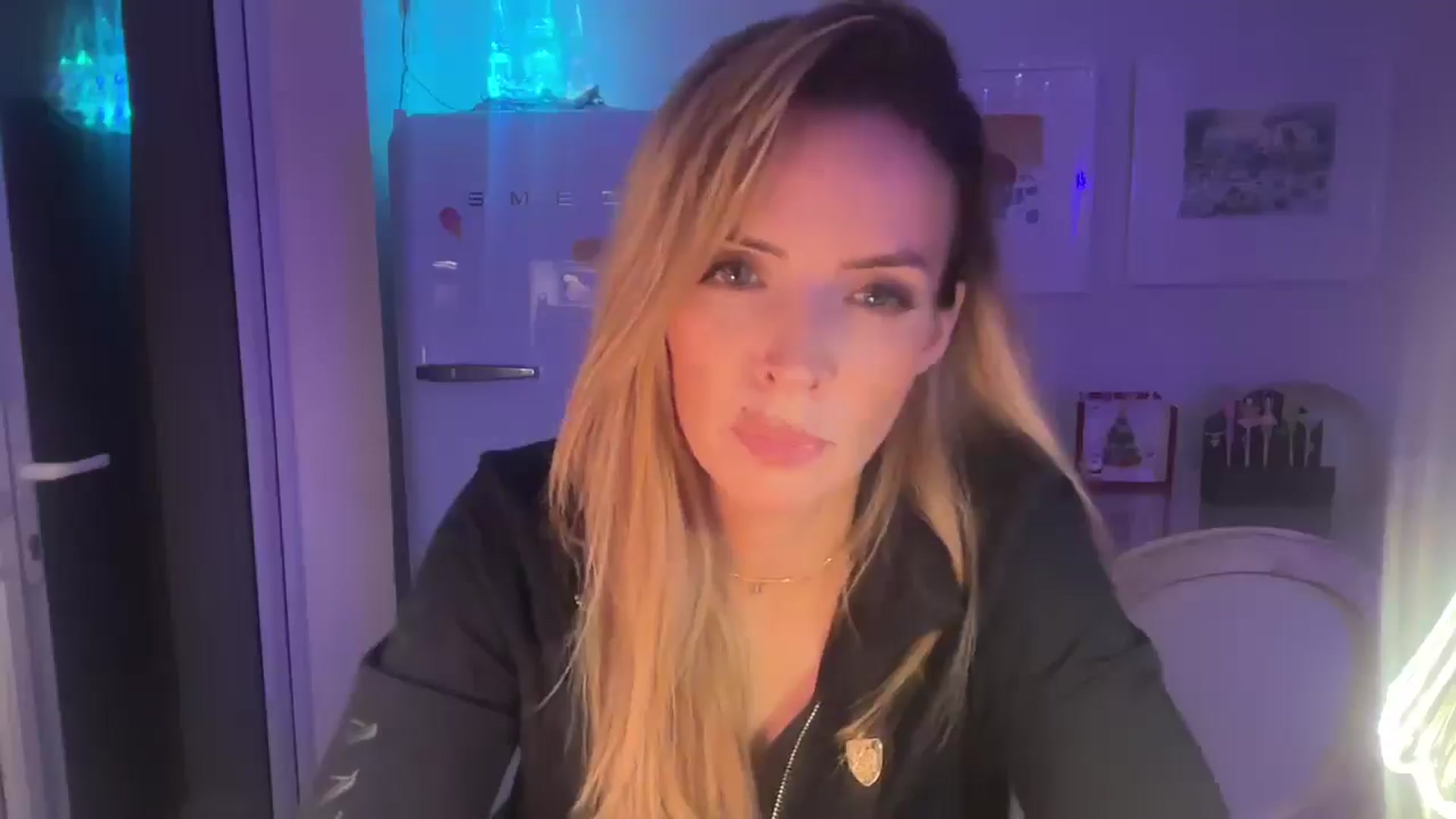 Gallery image thumbnail from Courtney's myfreecams stream on, 12/08/2025, 21:24 image 6 of 20