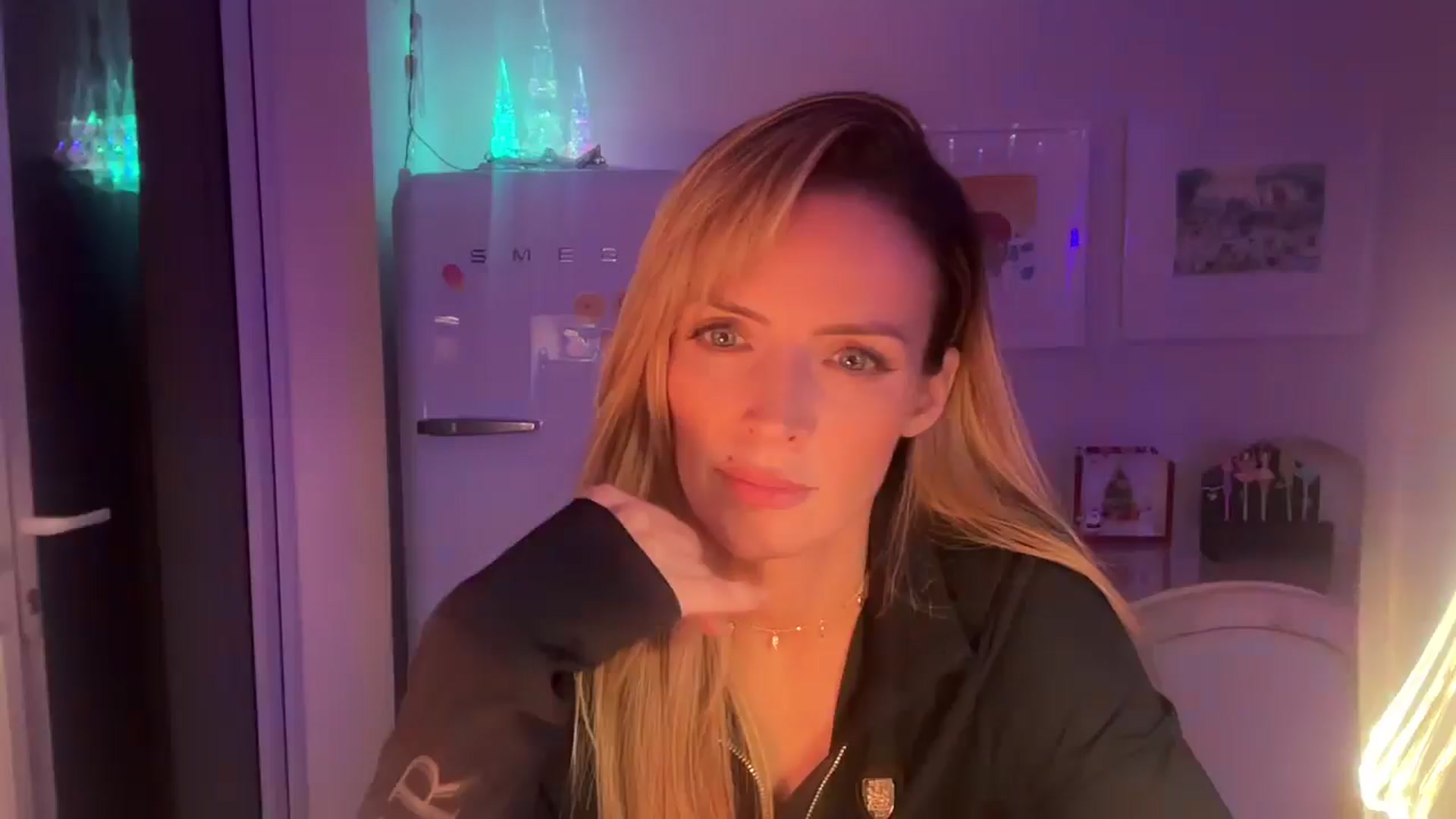 Gallery image thumbnail from Courtney's myfreecams stream on, 12/08/2025, 21:24 image 1 of 20