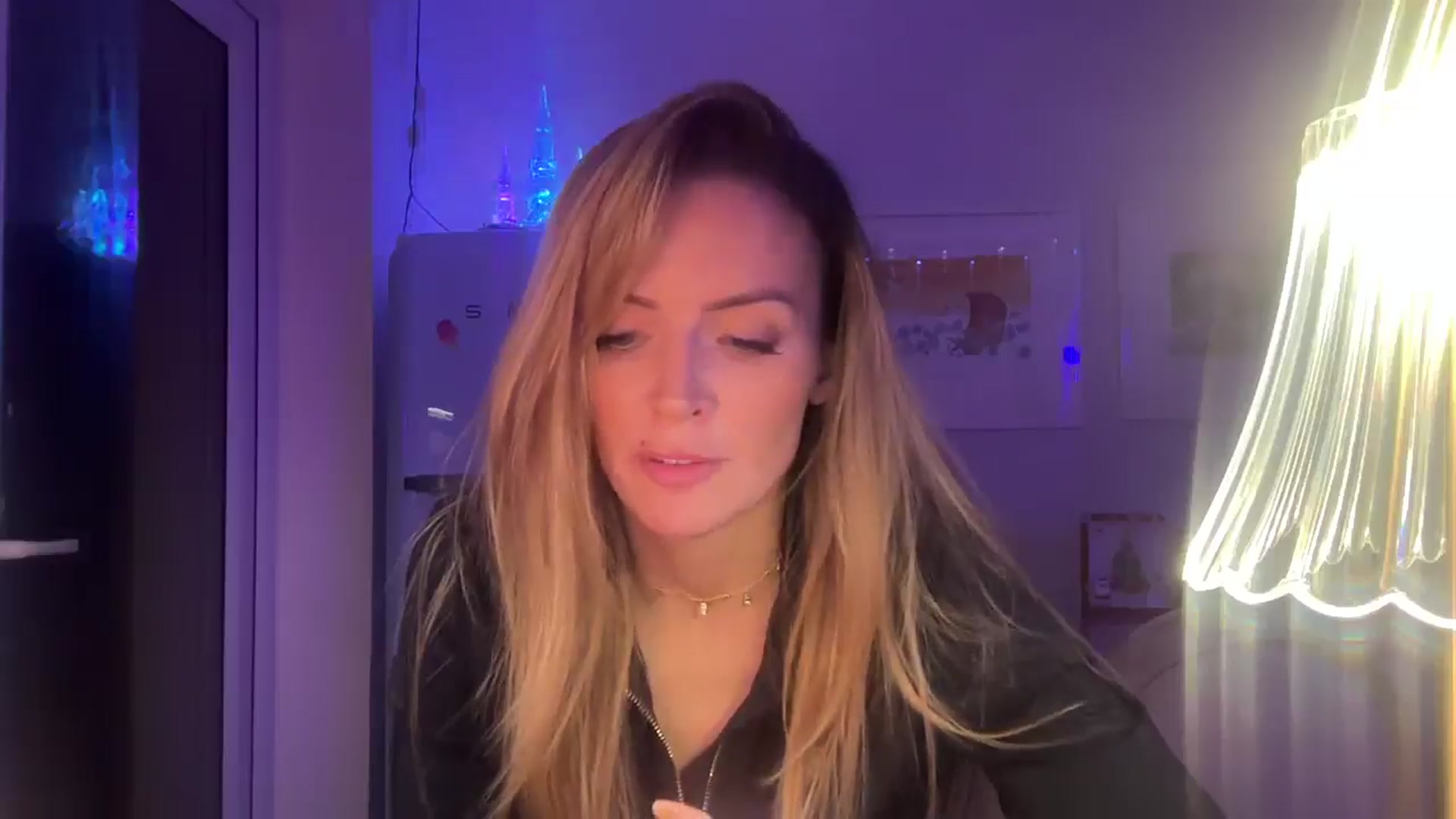 Gallery image thumbnail from Courtney's myfreecams stream on, 12/08/2025, 21:49 image 7 of 20