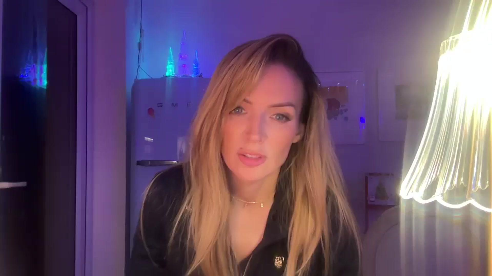 Gallery image thumbnail from Courtney's myfreecams stream on, 12/08/2025, 21:49 image 1 of 20