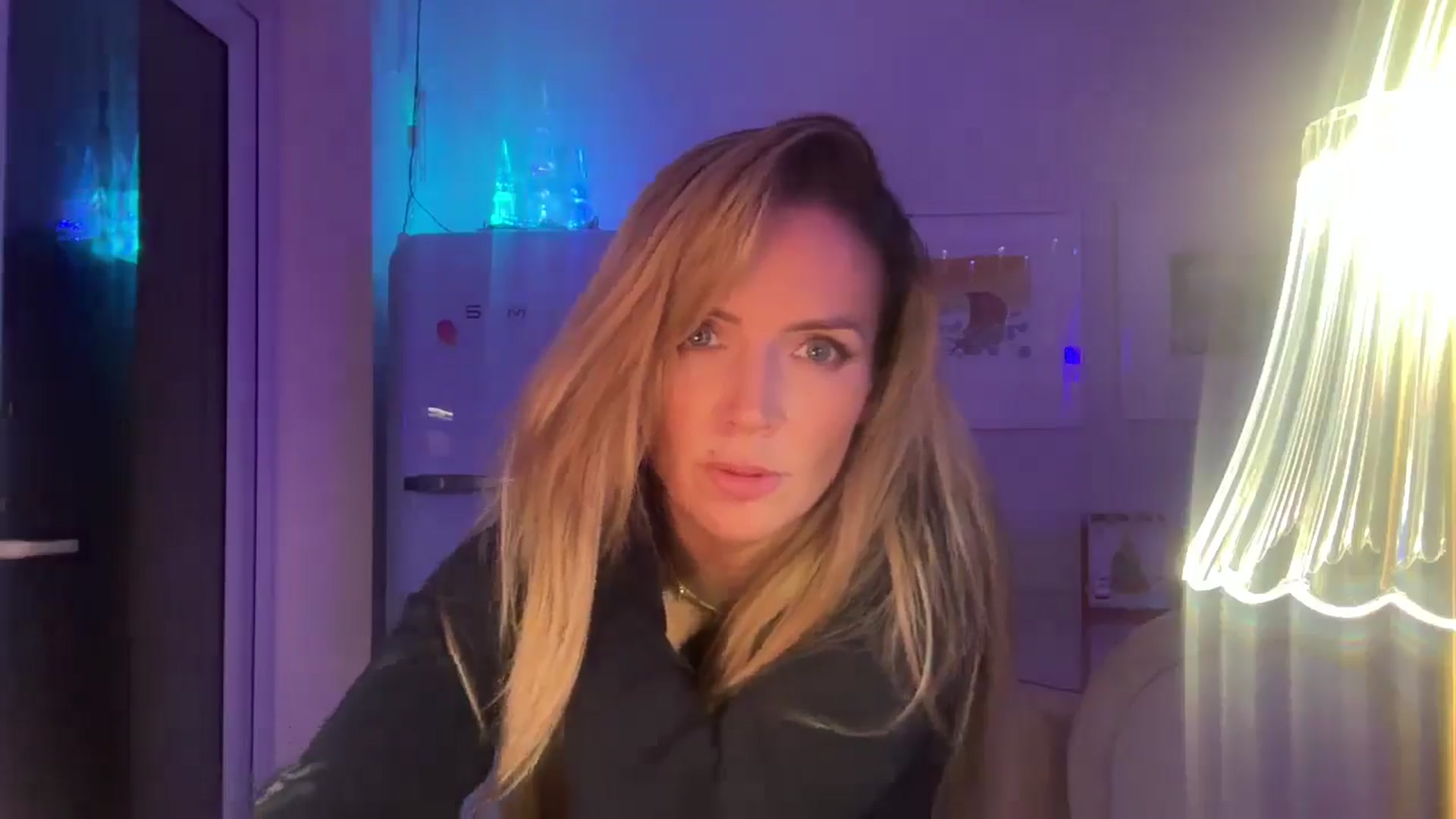 Gallery image thumbnail from Courtney's myfreecams stream on, 12/08/2025, 21:49 image 5 of 20