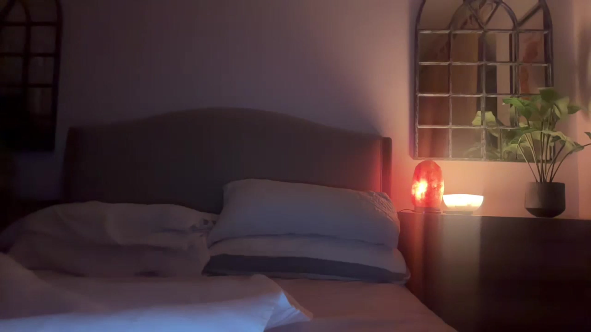 Gallery image thumbnail from Courtney's myfreecams stream on, 12/08/2025, 21:49 image 14 of 20