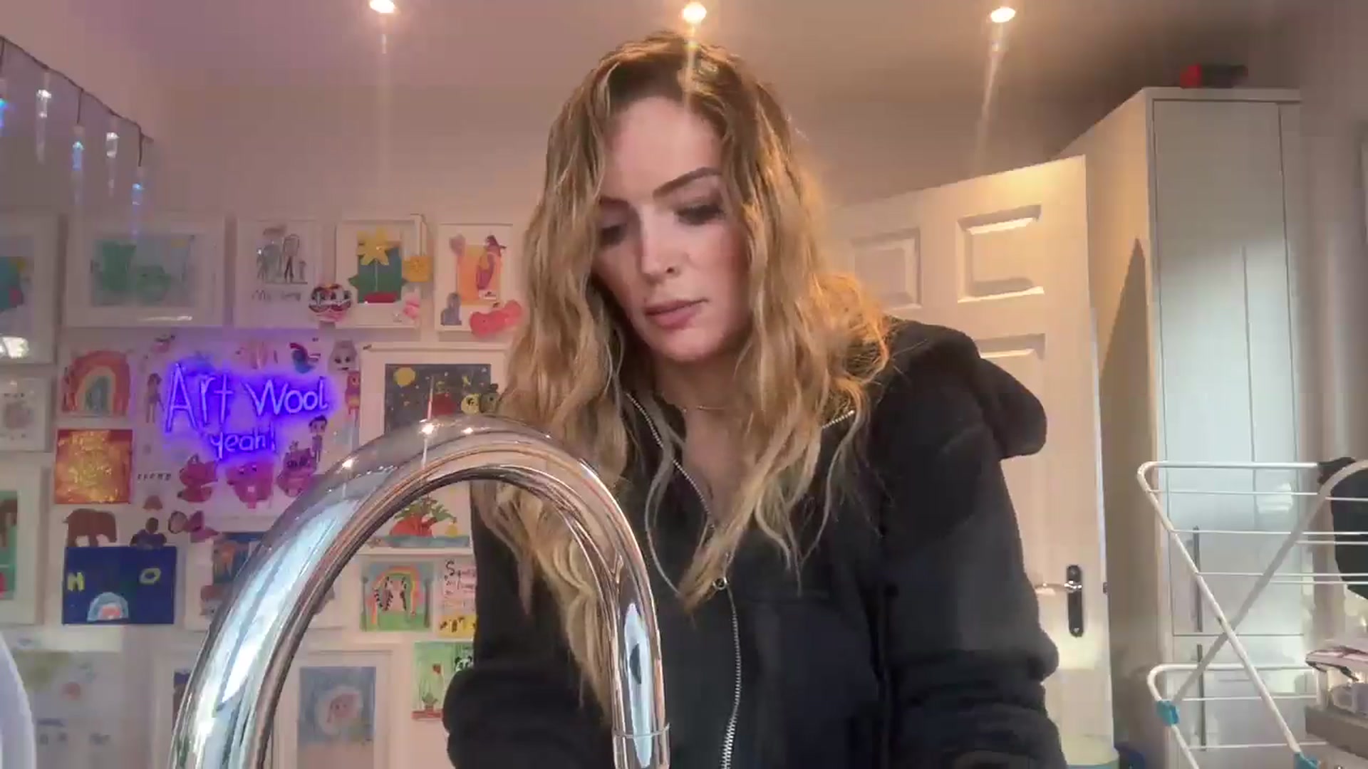 Gallery image thumbnail from Courtney's myfreecams stream on, 12/10/2025, 15:02 image 16 of 20