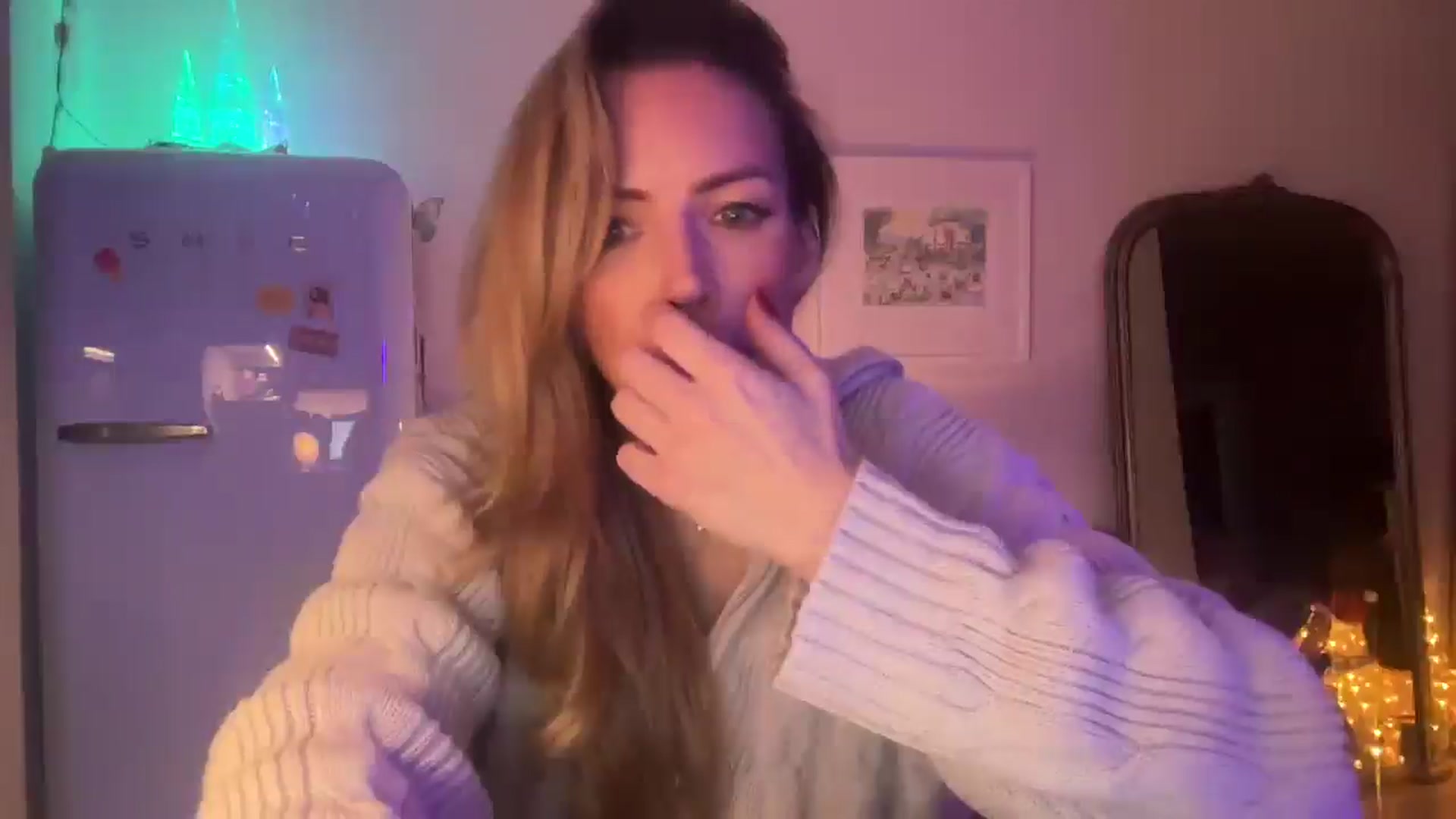 Gallery image thumbnail from Courtney's myfreecams stream on, 12/13/2025, 18:30 image 19 of 20