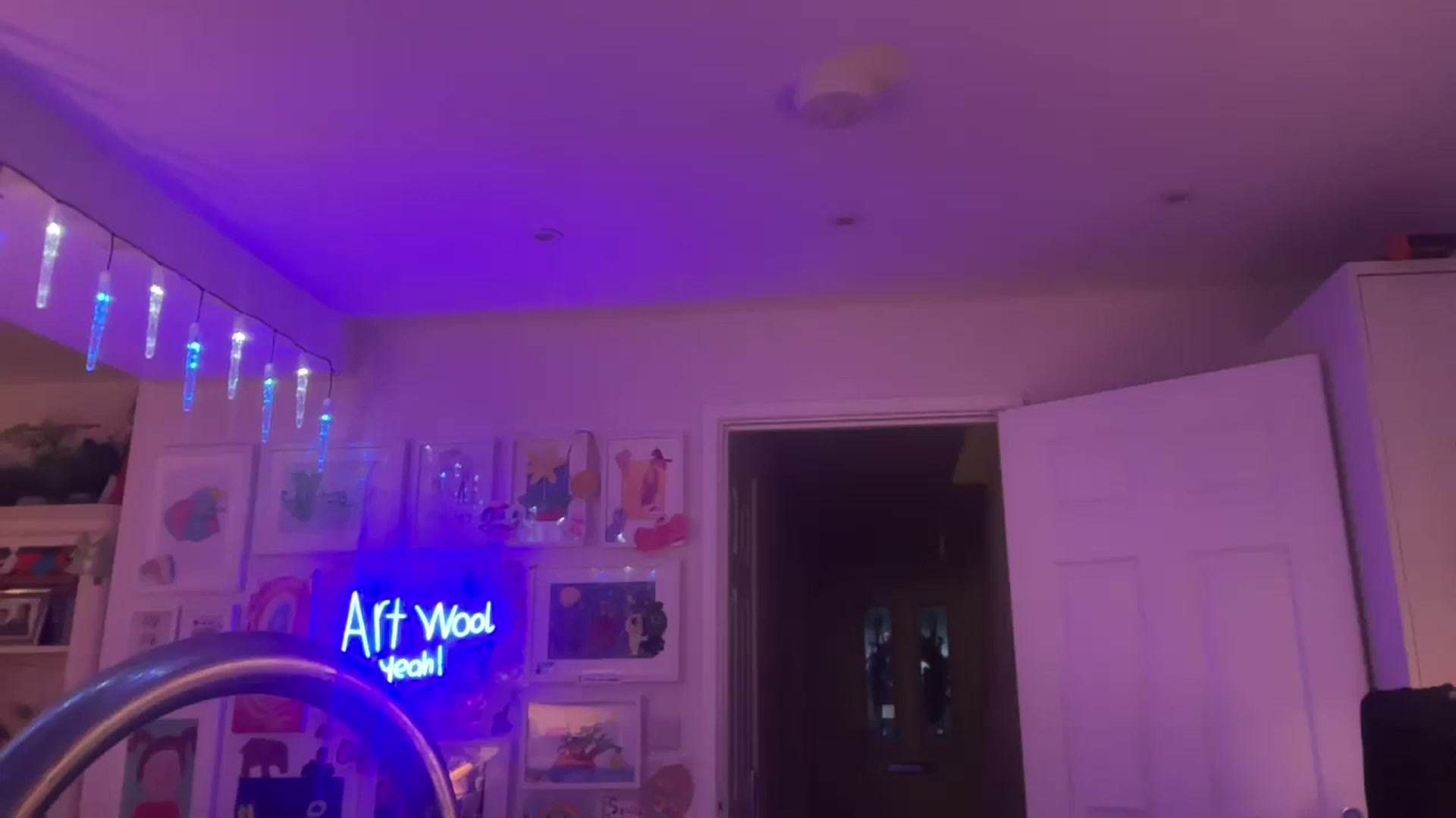 Gallery image thumbnail from Courtney's myfreecams stream on, 12/13/2025, 18:30 image 8 of 20