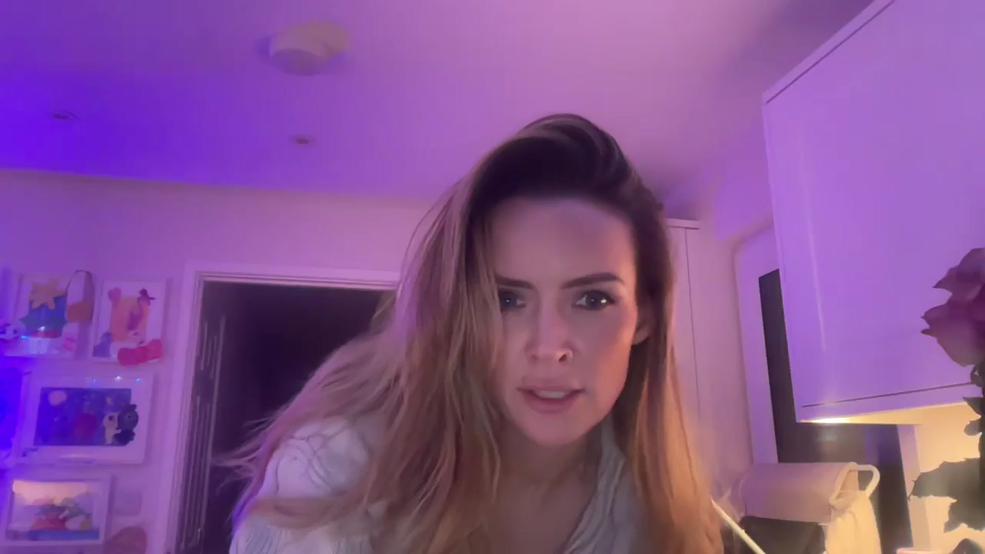 Gallery image thumbnail from Courtney's myfreecams stream on, 12/13/2025, 18:30 image 5 of 20
