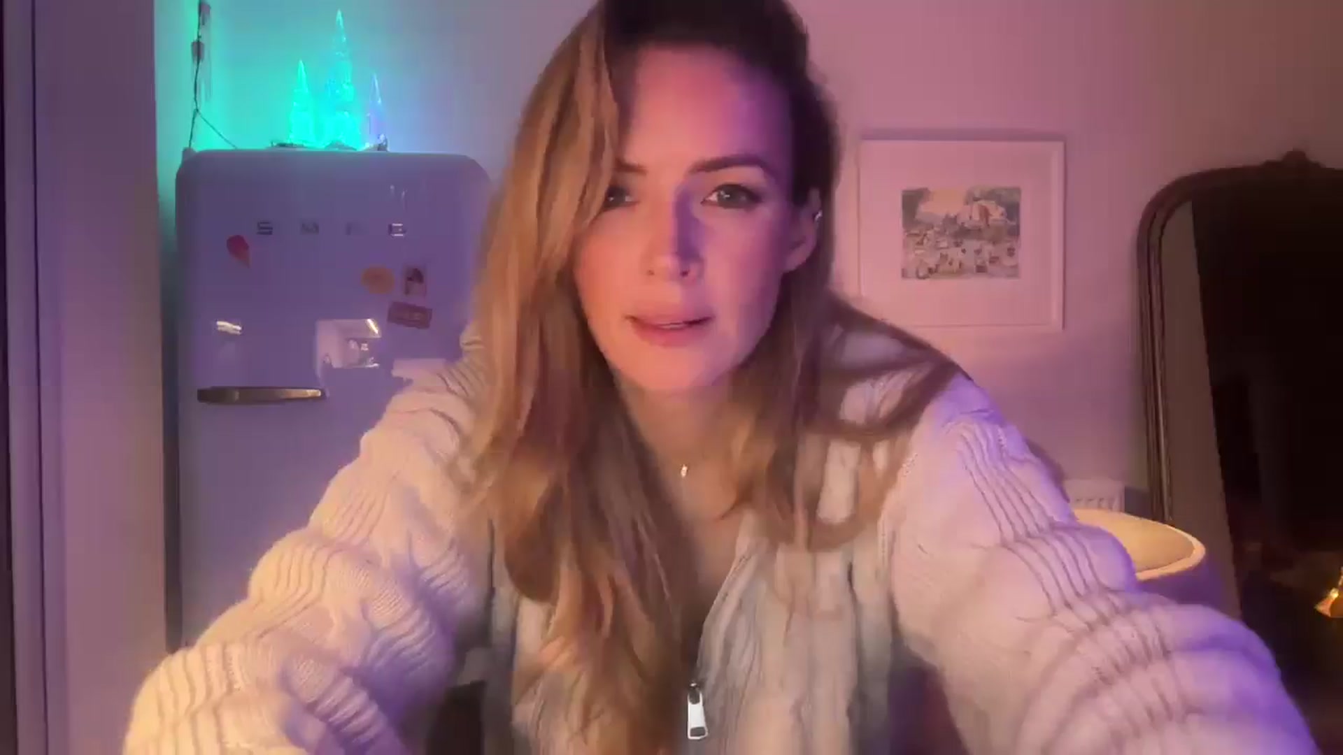 Gallery image thumbnail from Courtney's myfreecams stream on, 12/13/2025, 18:30 image 15 of 20