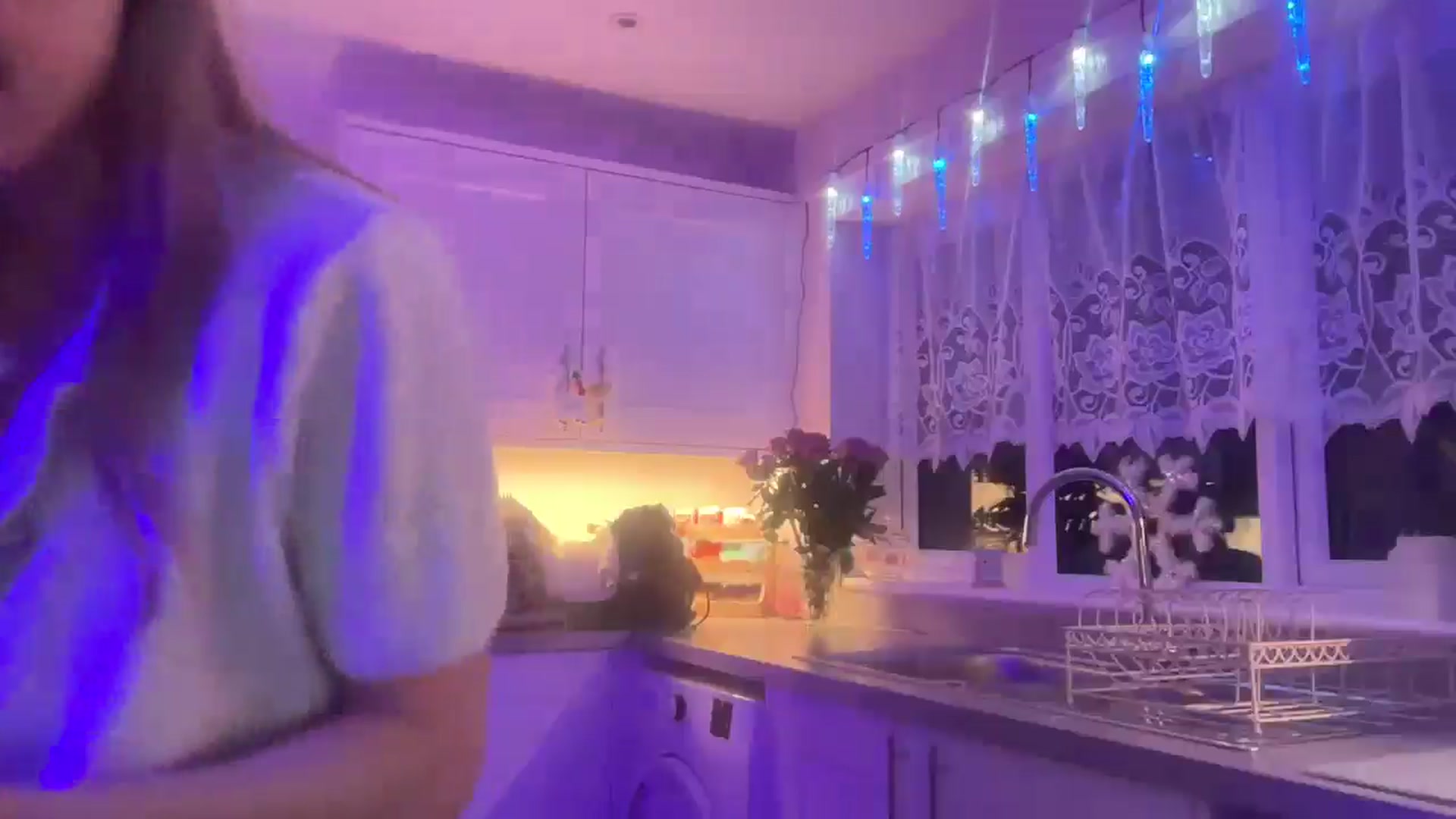 Gallery image thumbnail from Courtney's myfreecams stream on, 12/13/2025, 22:53 image 17 of 20