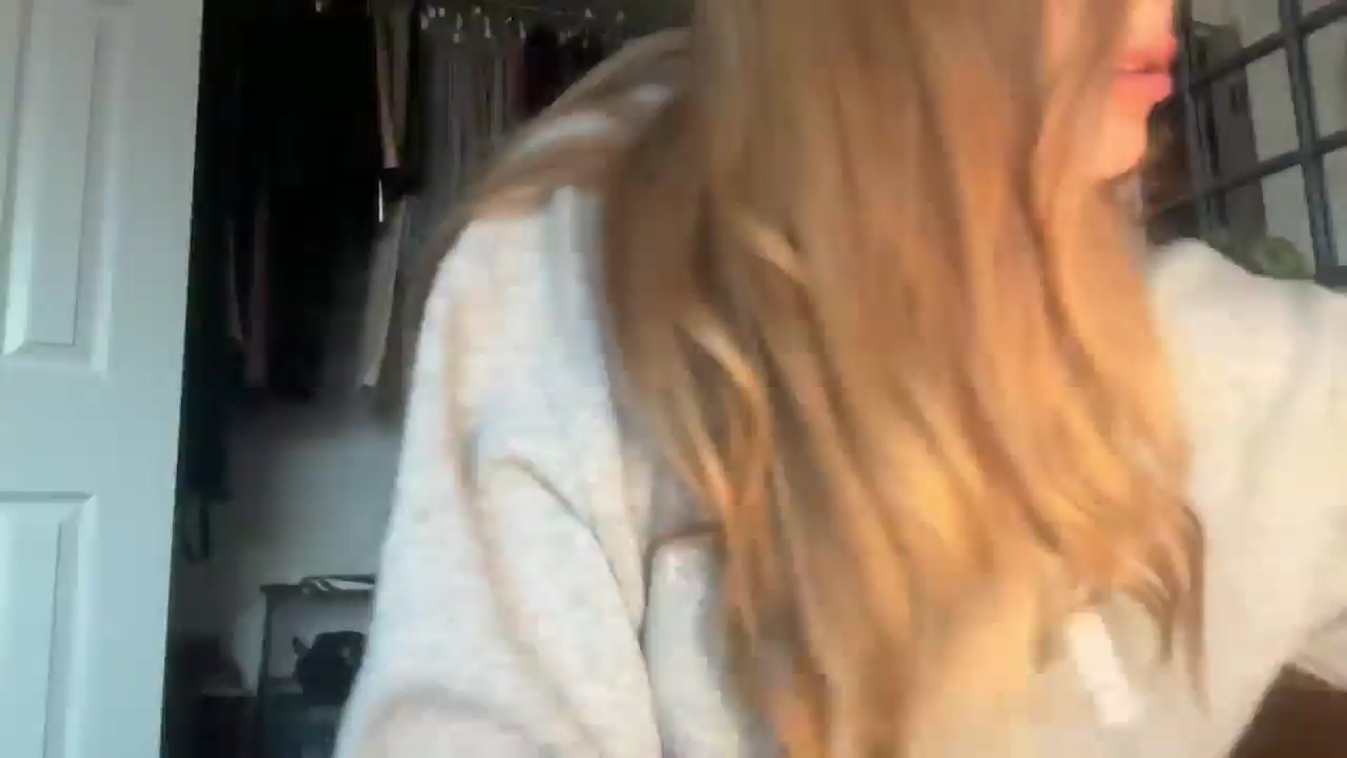 Gallery image thumbnail from Courtney's myfreecams stream on, 12/15/2025, 14:54 image 10 of 20
