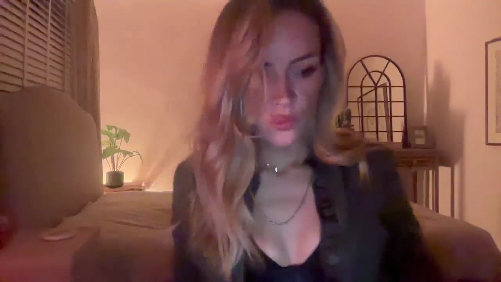 Gallery image thumbnail from Courtney's myfreecams stream on, 01/31/2026, 22:47 image 14 of 20