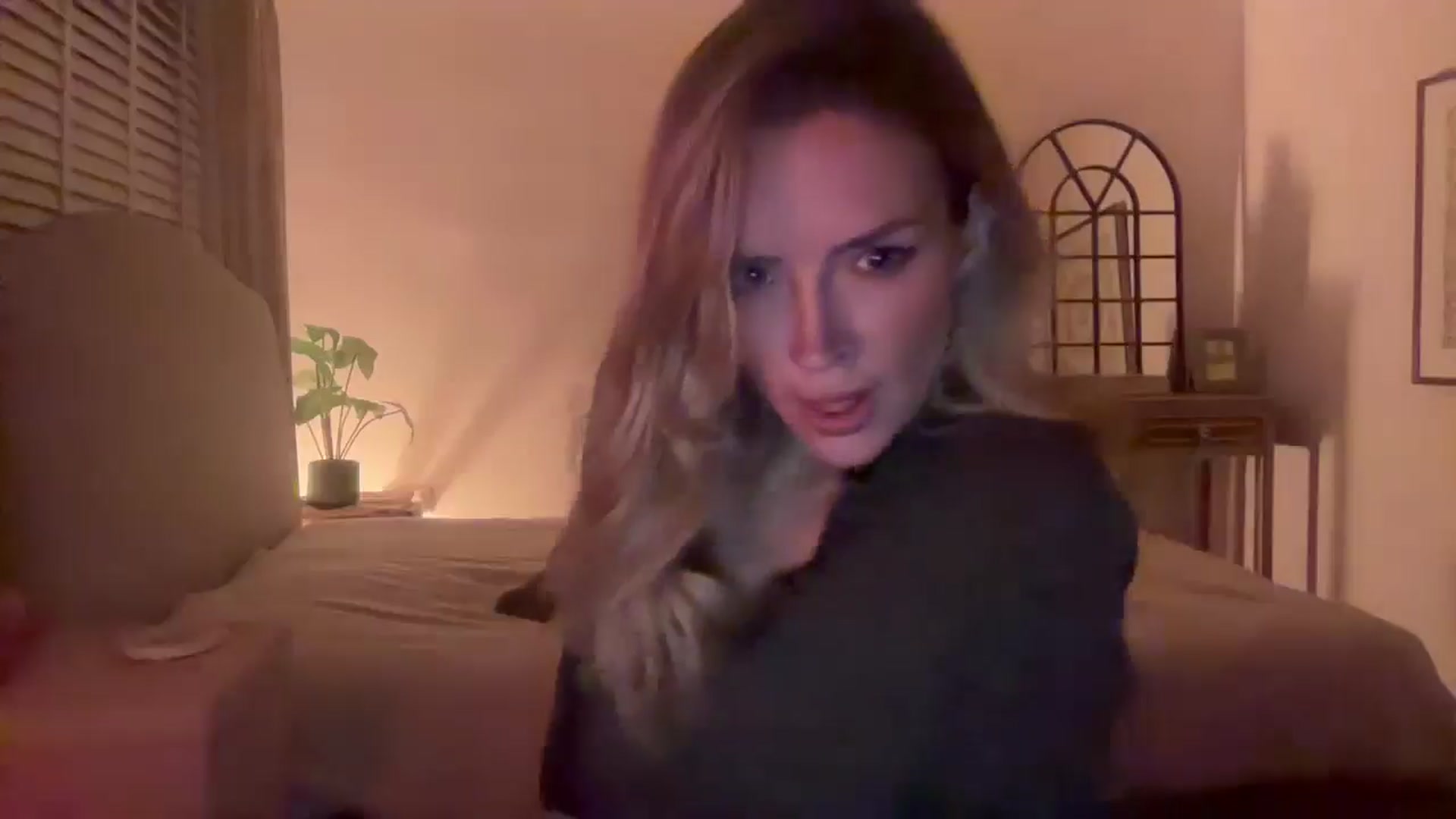 Gallery image thumbnail from Courtney's myfreecams stream on, 01/31/2026, 22:47 image 11 of 20