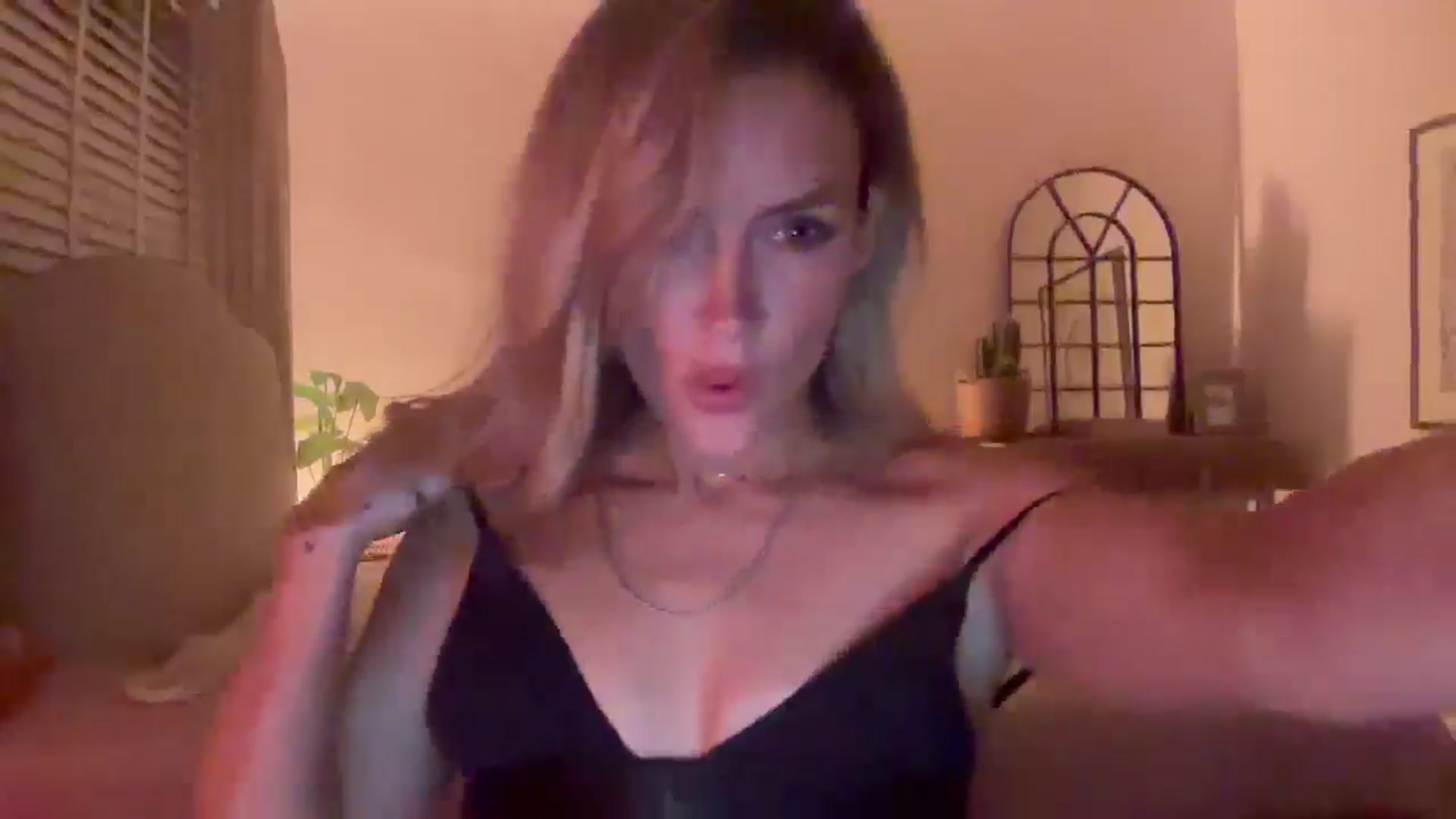 Gallery image thumbnail from Courtney's myfreecams stream on, 01/31/2026, 22:47 image 19 of 20