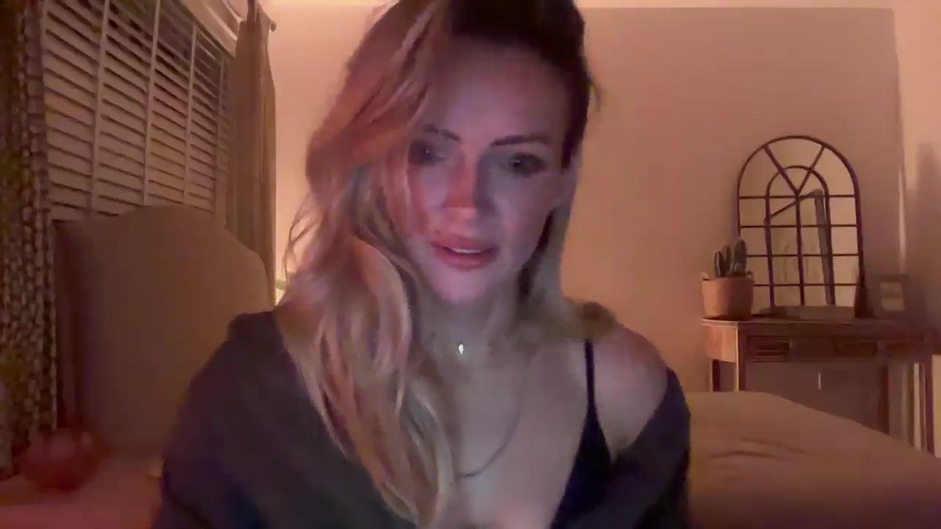 Gallery image thumbnail from Courtney's myfreecams stream on, 01/31/2026, 23:48 image 18 of 20