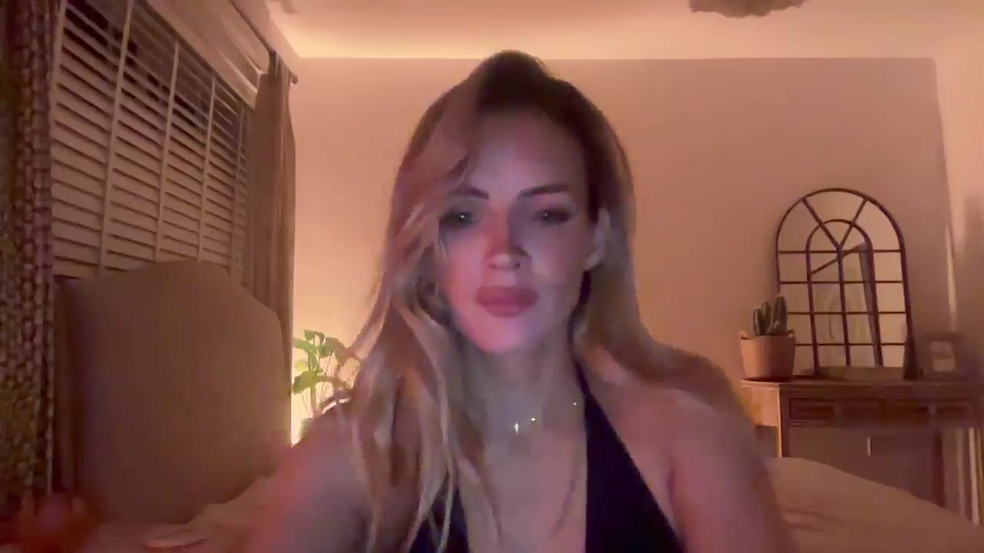 Gallery image thumbnail from Courtney's myfreecams stream on, 02/01/2026, 24:14 image 5 of 20