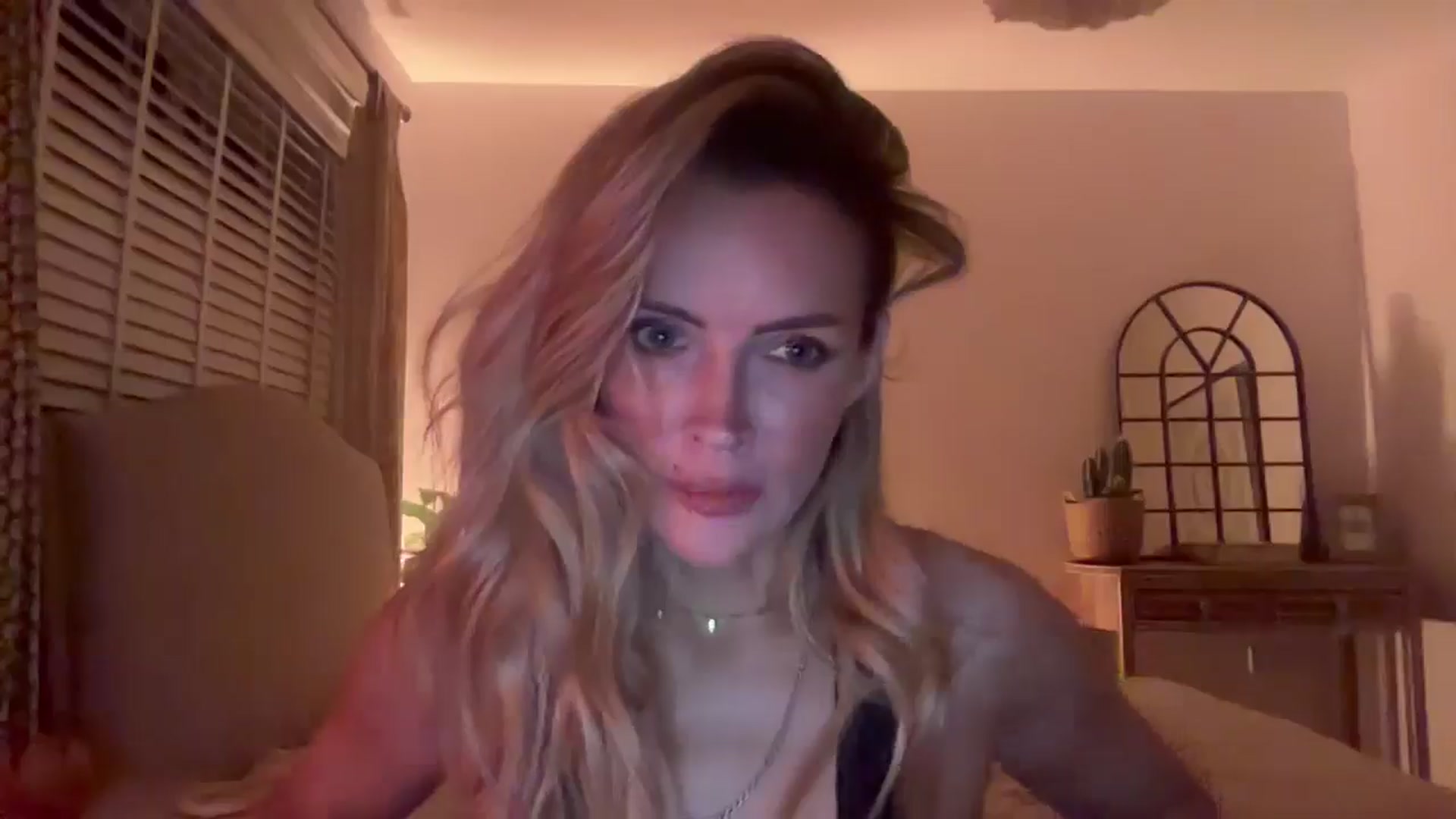 Gallery image thumbnail from Courtney's myfreecams stream on, 02/01/2026, 24:14 image 8 of 20