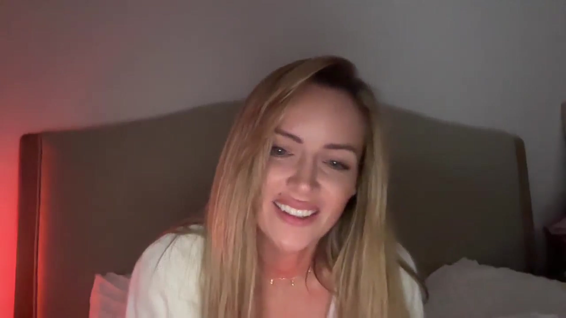 Gallery image thumbnail from Courtney's myfreecams stream on, 02/25/2026, 01:21 image 14 of 20