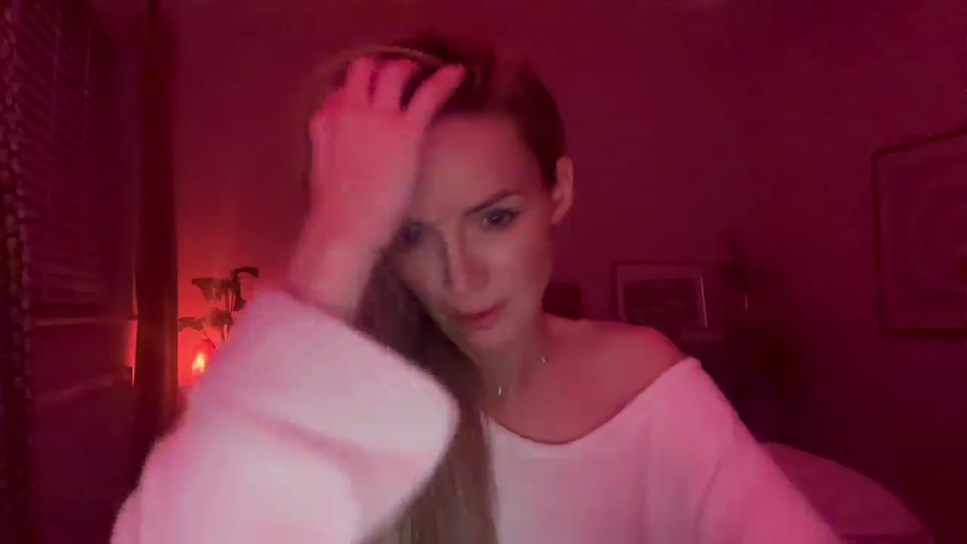 Gallery image thumbnail from Courtney's myfreecams stream on, 02/25/2026, 01:49 image 15 of 20
