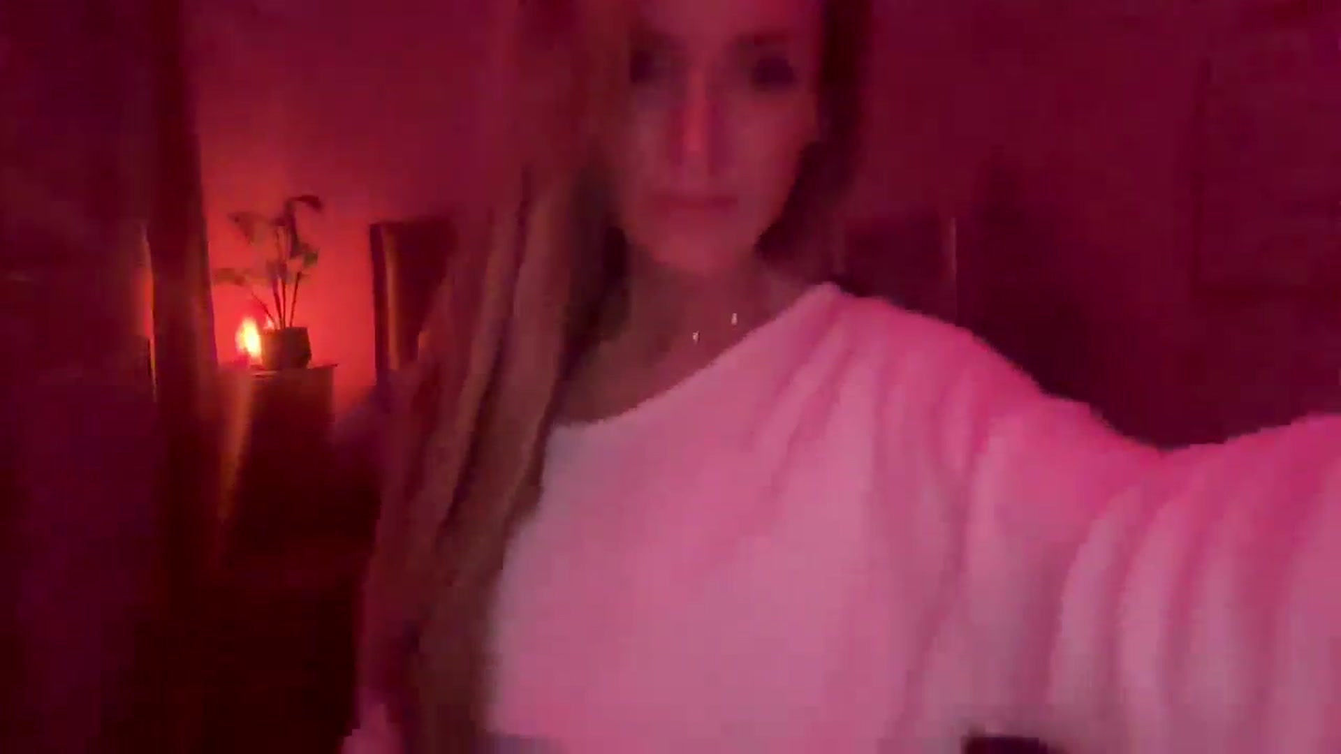Gallery image thumbnail from Courtney's myfreecams stream on, 02/25/2026, 01:49 image 8 of 20
