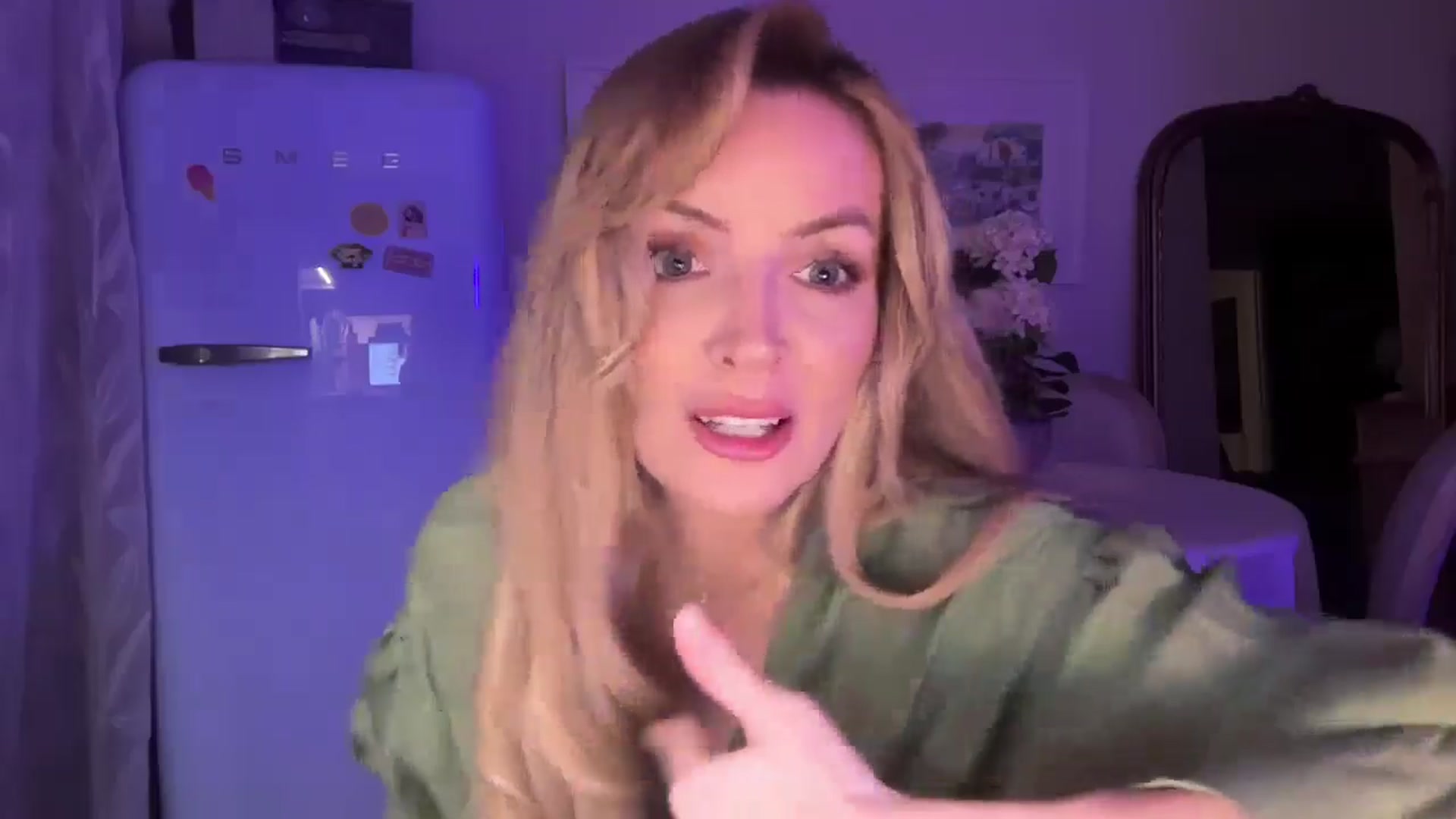 Gallery image thumbnail from Courtney's myfreecams stream on, 02/27/2026, 22:15 image 2 of 20