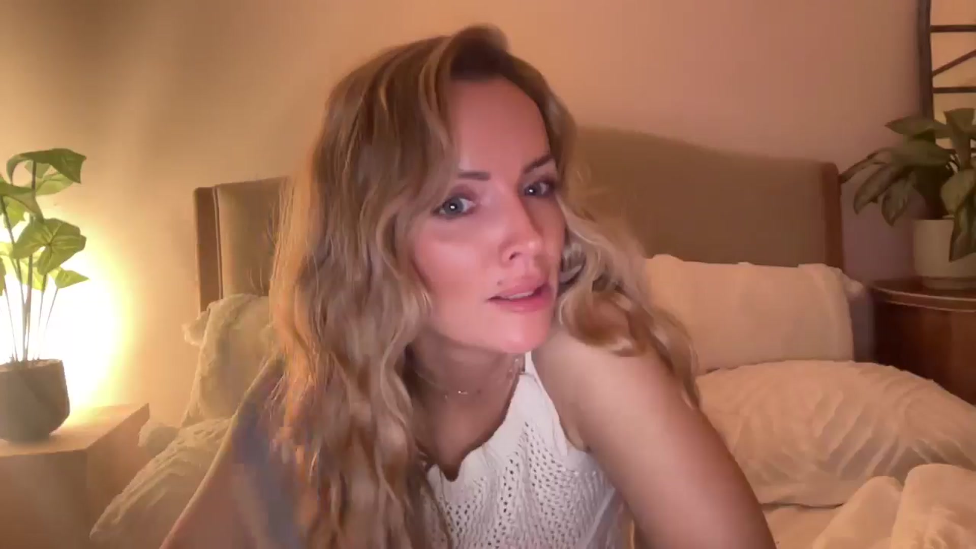 Gallery image thumbnail from Courtney's myfreecams stream on, 03/02/2026, 24:09 image 9 of 20