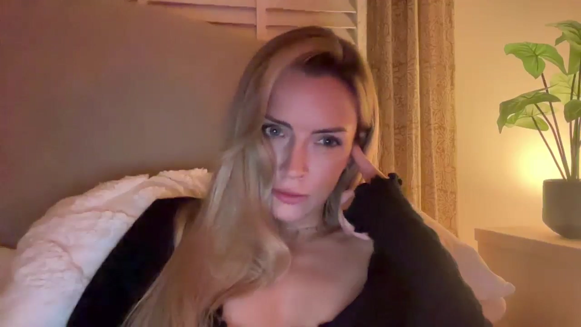 Gallery image thumbnail from Courtney's myfreecams stream on, 03/30/2026, 23:05 image 20 of 20