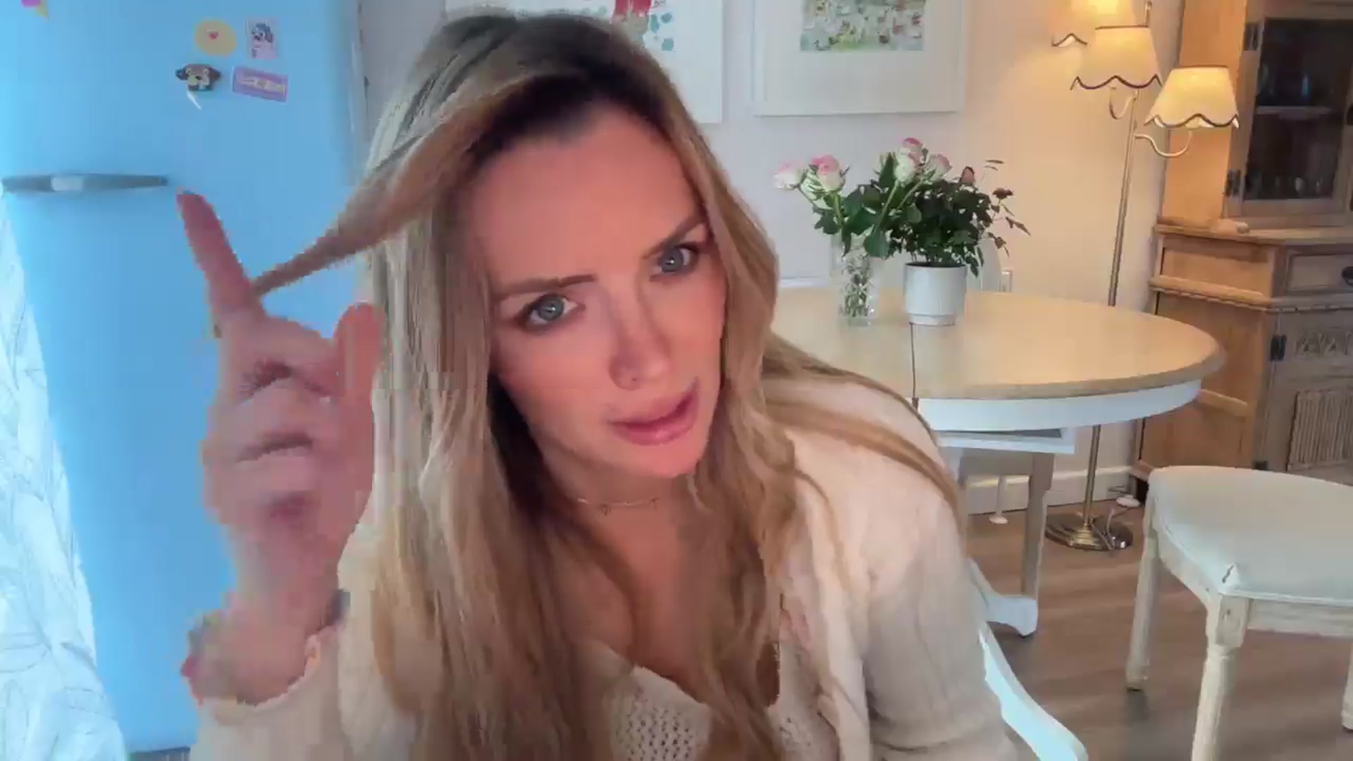 Gallery image thumbnail from Courtney's myfreecams stream on, 04/14/2026, 16:23 image 4 of 20