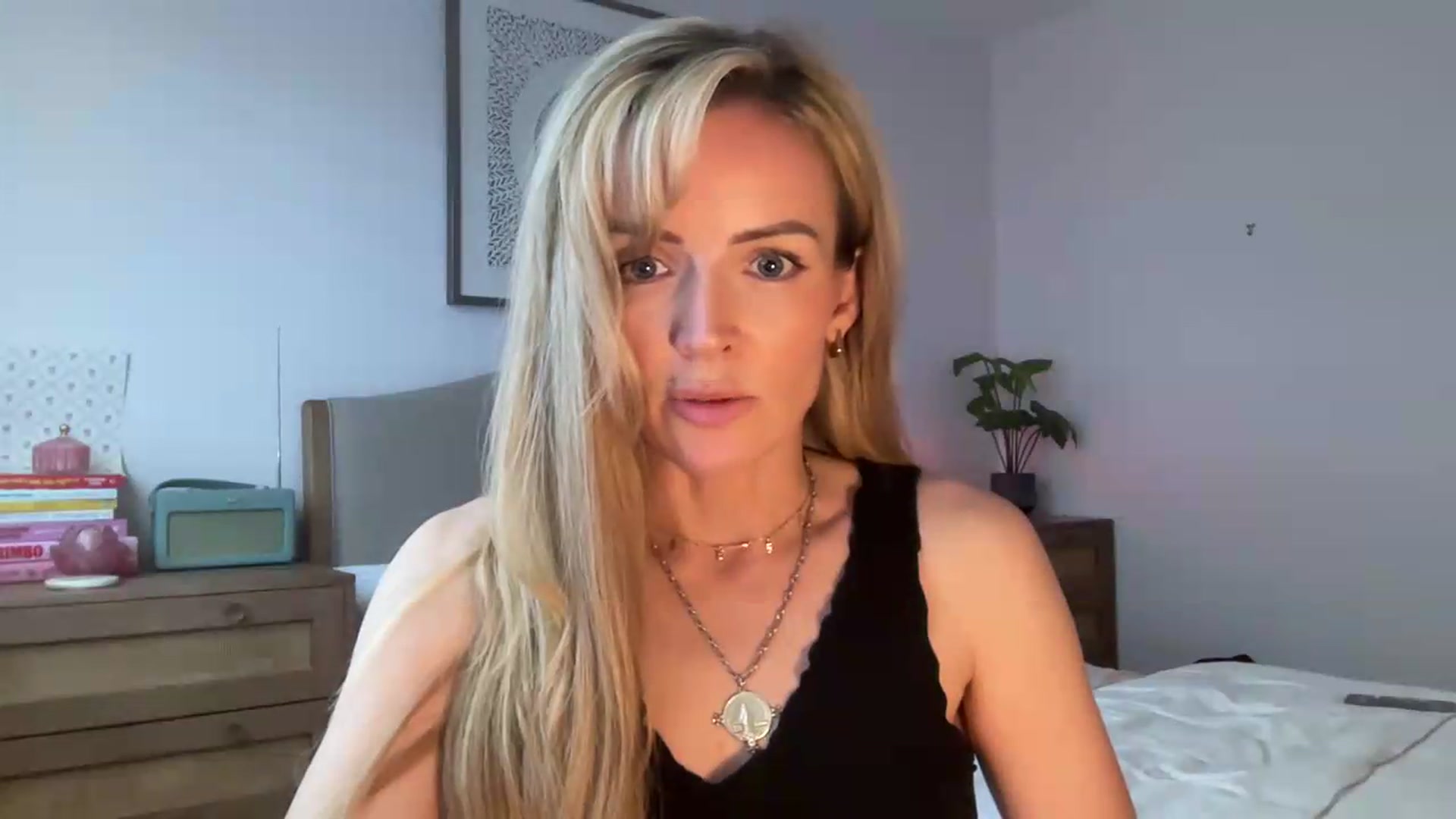 Gallery image thumbnail from Courtney's myfreecams stream on, 07/20/2026, 15:56 image 2 of 20