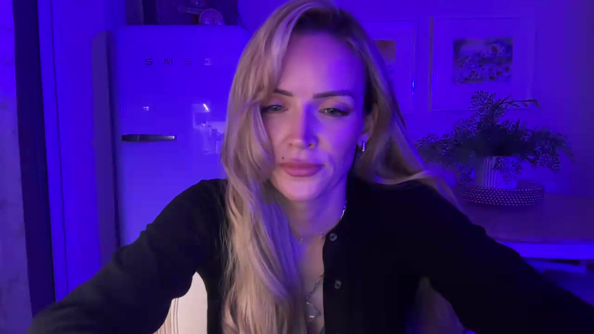 Gallery image thumbnail from Courtney's myfreecams stream on, 07/20/2026, 23:18 image 9 of 20